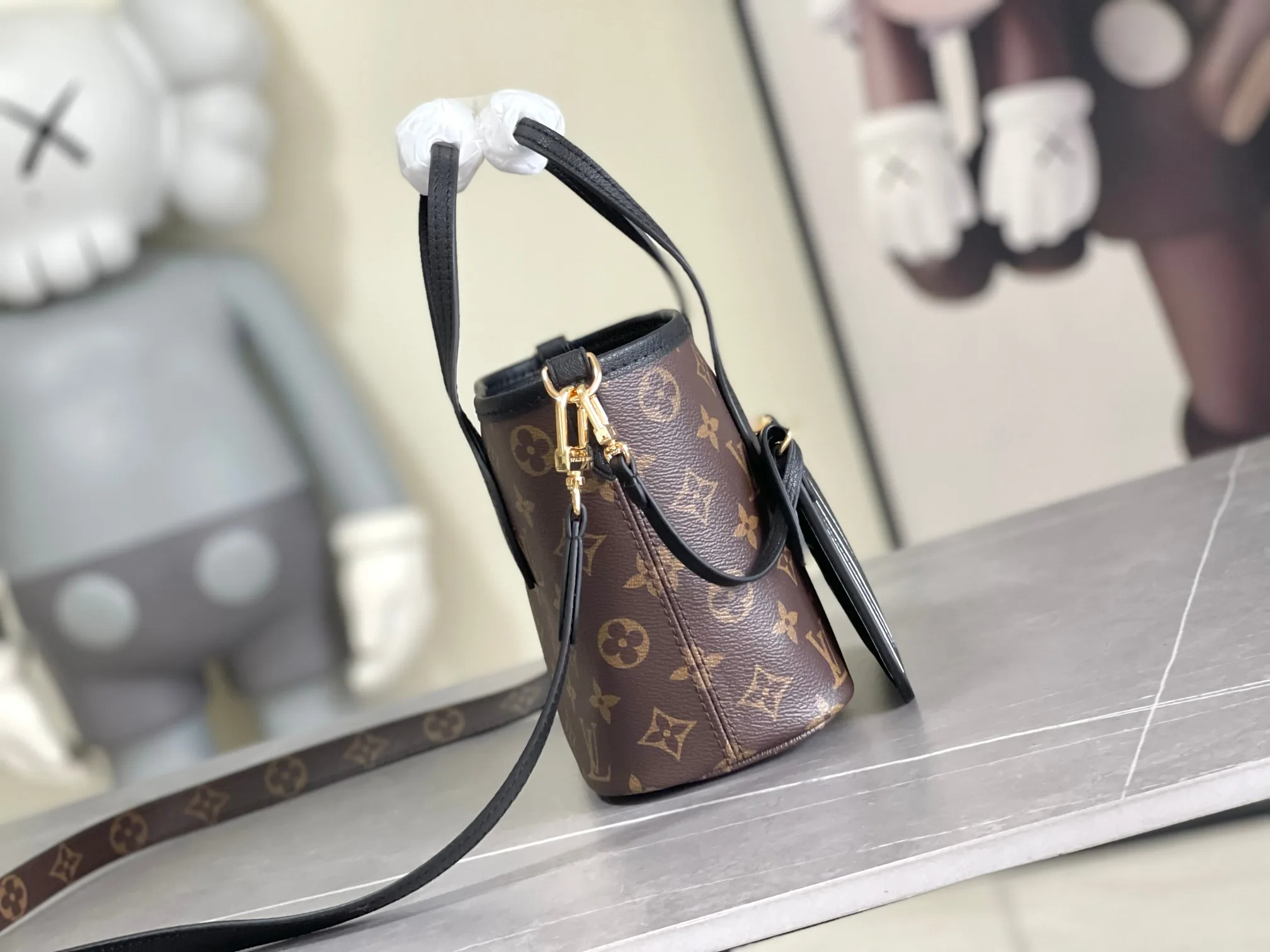Louis Vuitton Neverfull Black Grained Leather Shoulder Bag product photo from LabelPicks