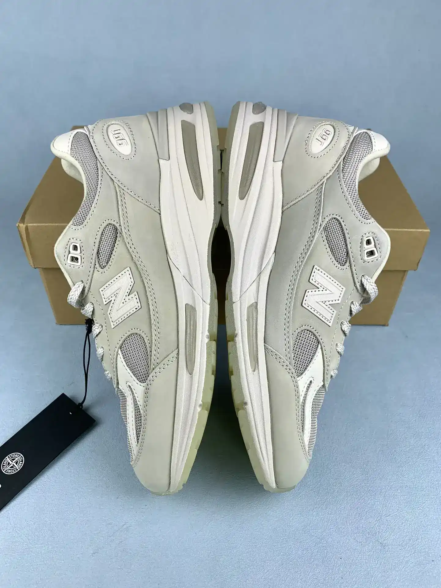 Stone Island x New Balance 991v2 