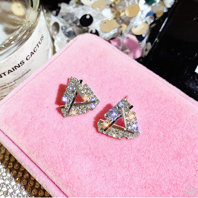 Earrings female triangle temperament personality versatile fashion retro small earrings