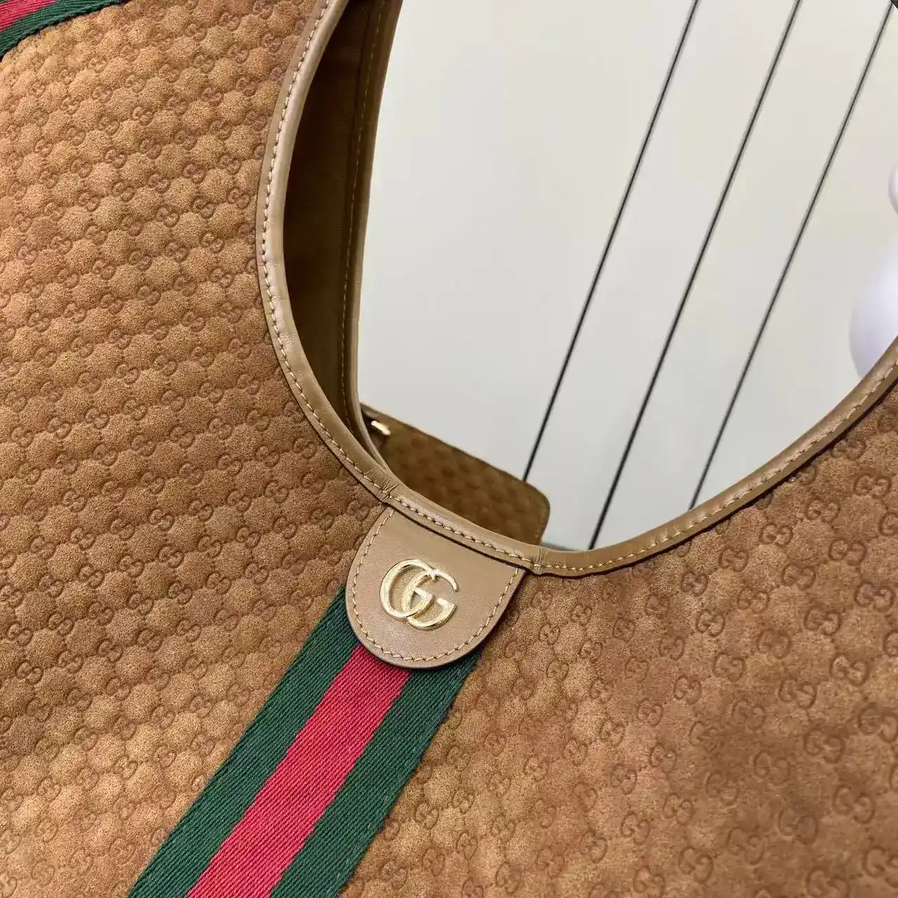 Gucci GG Supreme Canvas Tote Bag product photo from LabelPicks