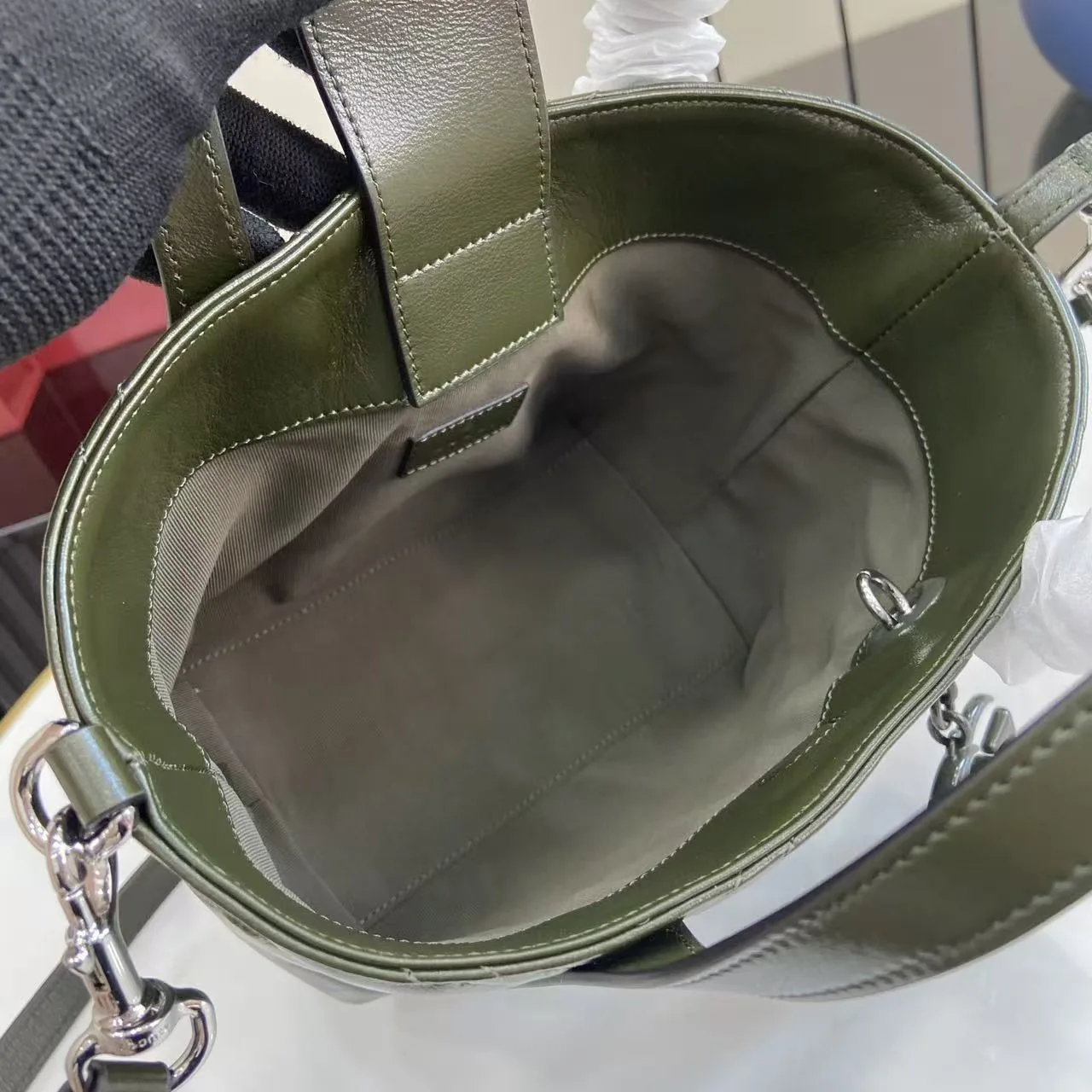 Gucci Green Marmont GG Supreme Canvas Tote Bag product photo from LabelPicks