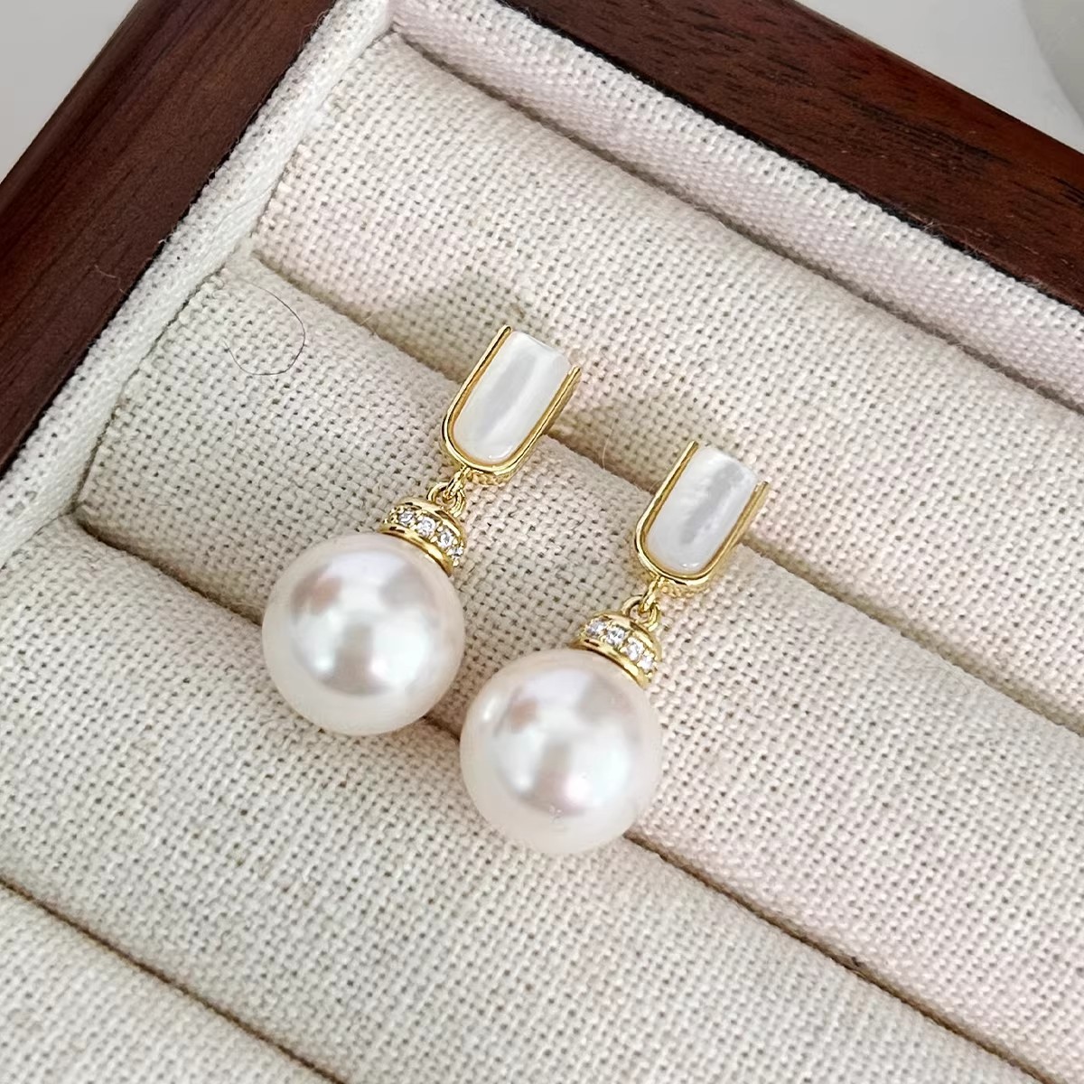 Afternoon Champagne Pearl Earrings, Sterling Silver French Retro Ins Style Stud Earrings, U-Shaped, Internet Celebrity Light Luxury High-End Earrings