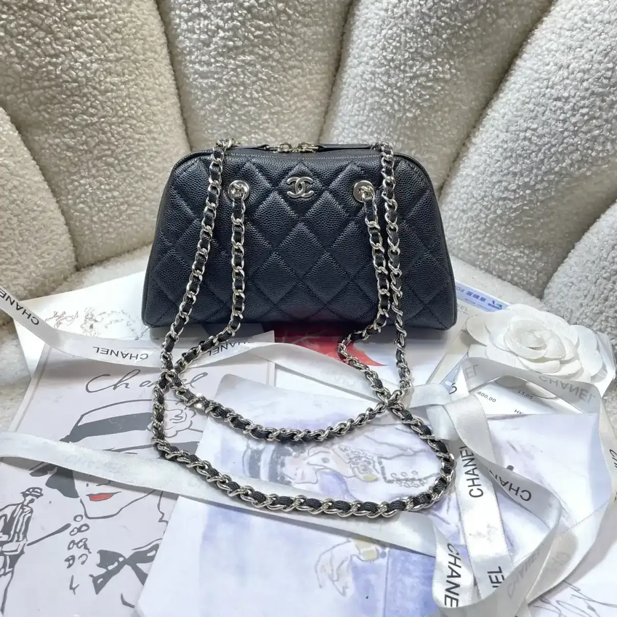 Chanel Versatile Shoulder Bag product photo from LabelPicks