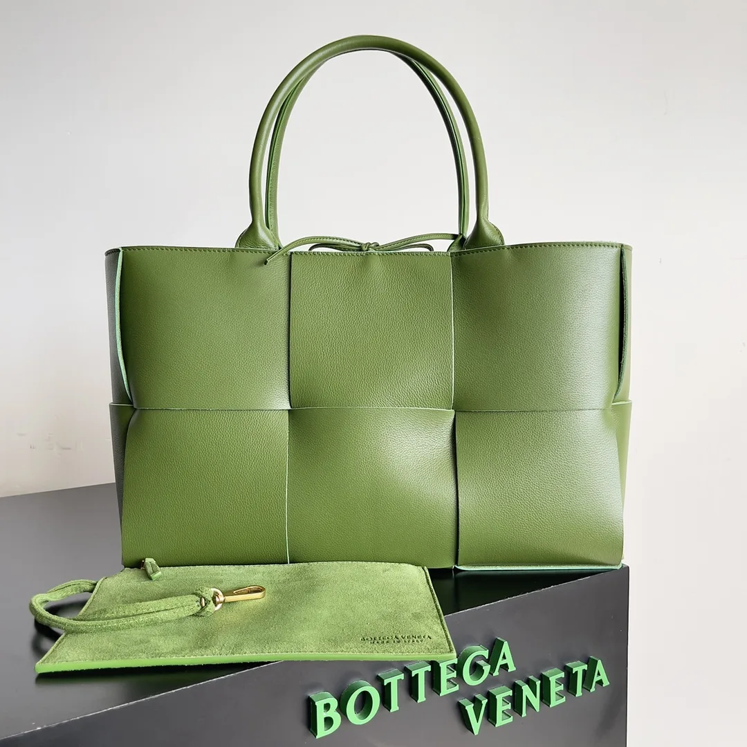 Bottega Veneta Intrecciato Woven Leather Tote Bag product photo from LabelPicks