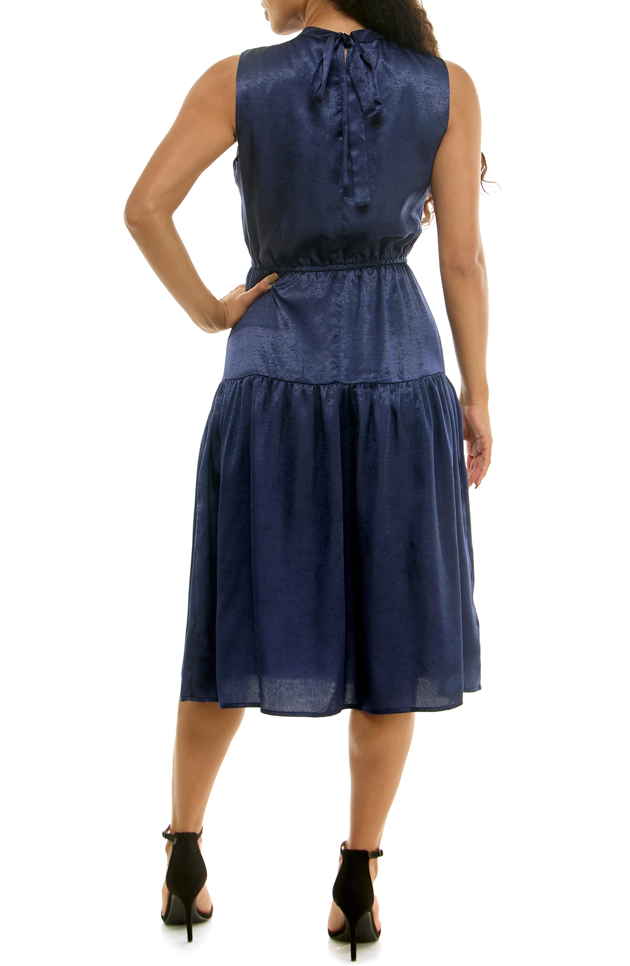Nina Leonard Sleeveless Back Bow Tiered Dress