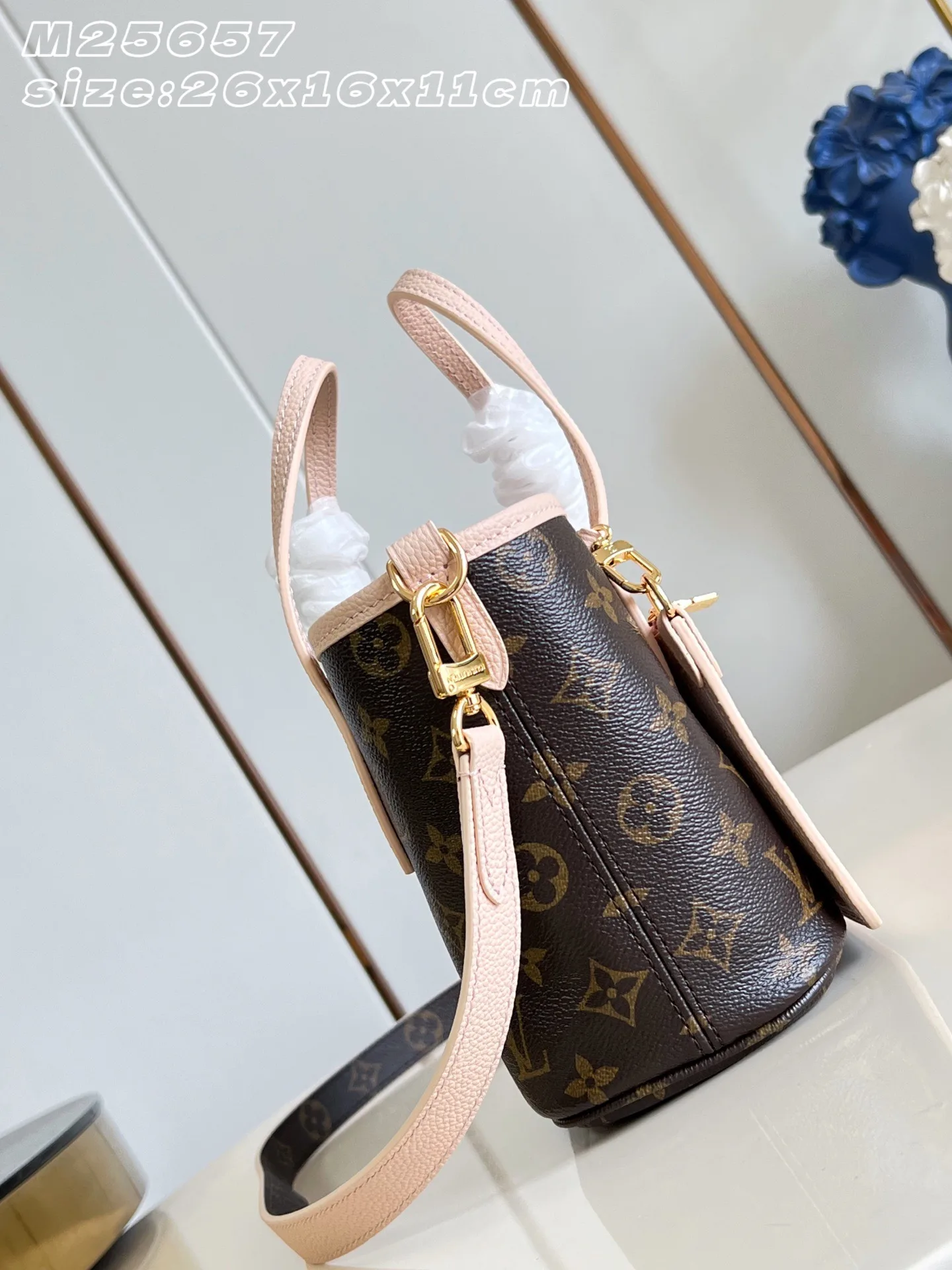 Louis Vuitton Neverfull Gold Grained Leather Tote Bag product photo from LabelPicks