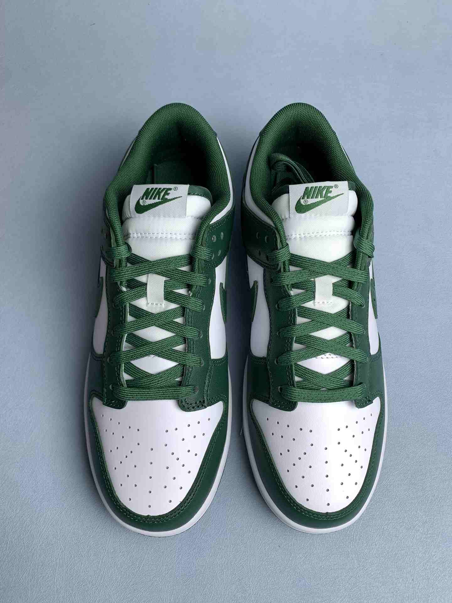 Nike Dunk Low Retro 'Team Green' Shoes