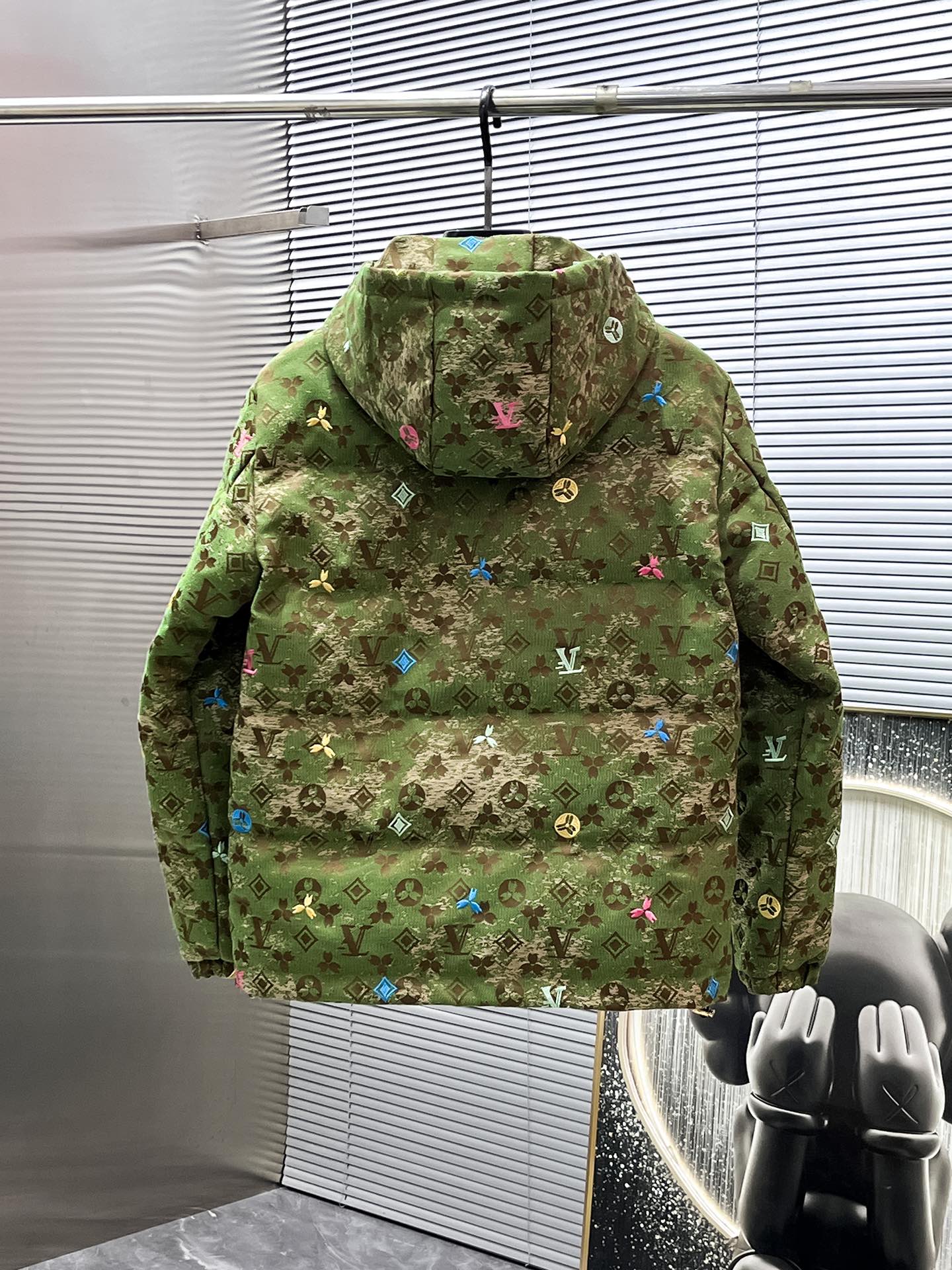 1226 New (reversible) quality hooded coat