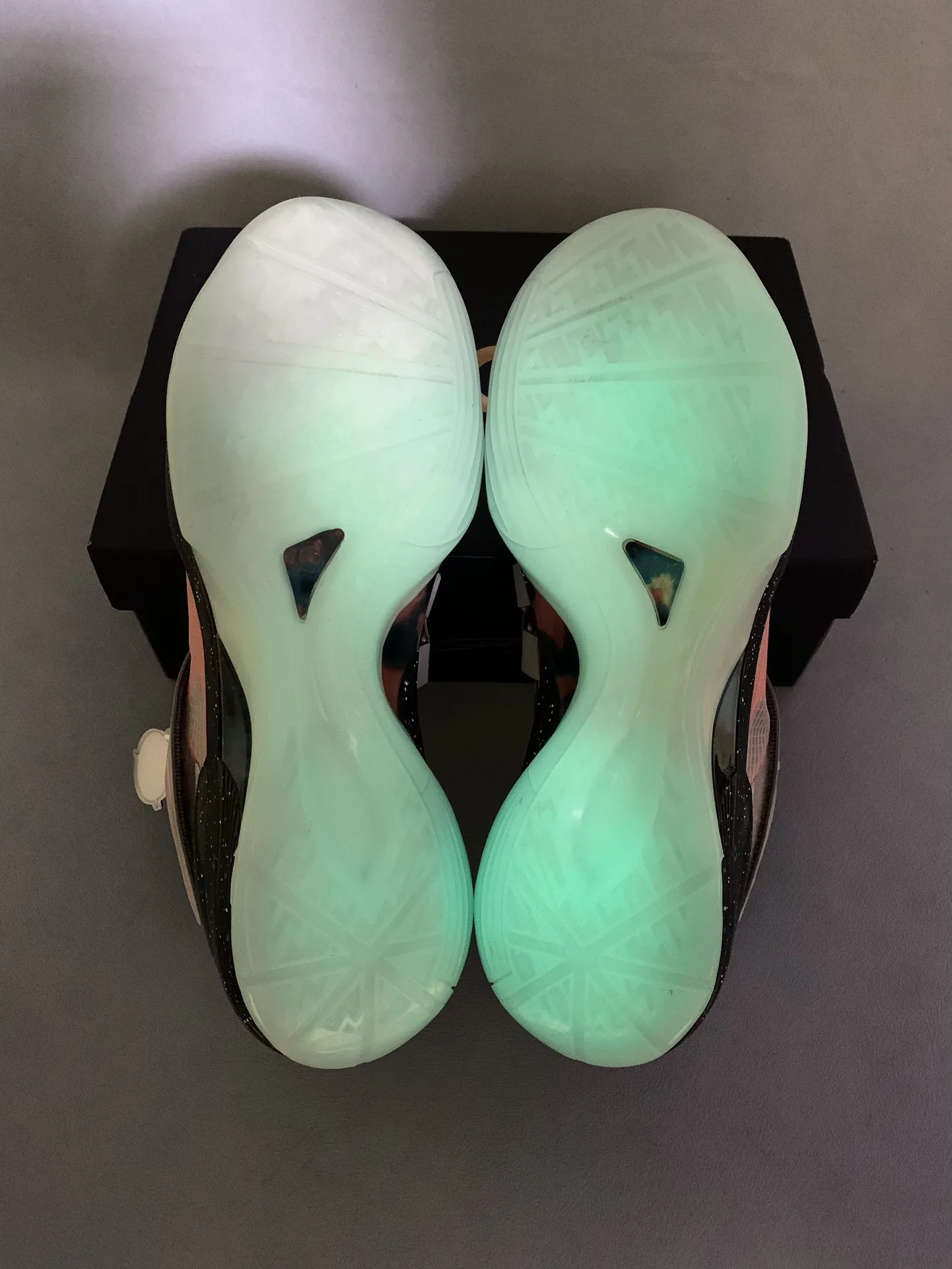 Nike KD 4 'Galaxy' Basketball Shoes product photo from LabelPicks
