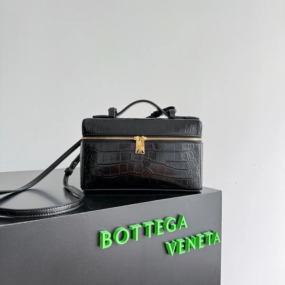 Bottega Veneta Day-To-Night Crossbody Bag product photo from LabelPicks