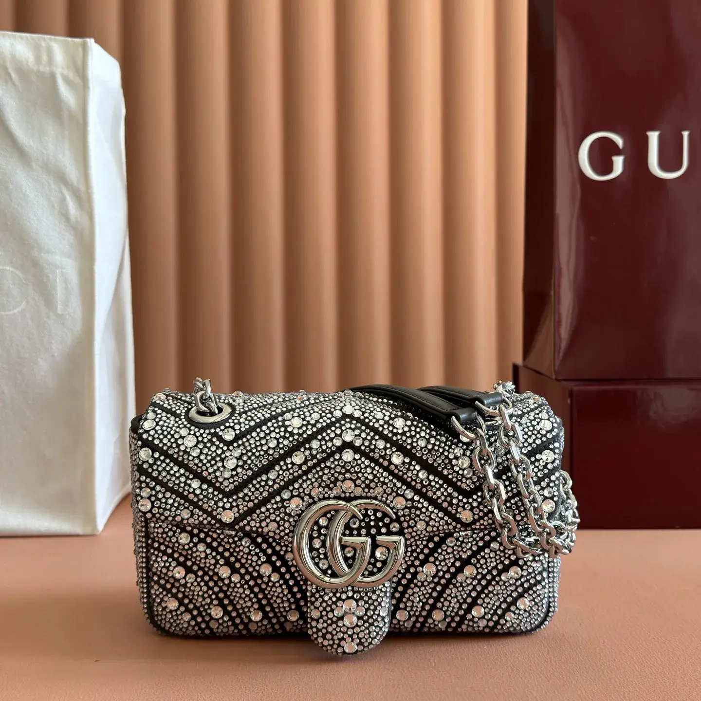 Gucci Marmont Green GG Supreme Canvas Shoulder Bag product photo from LabelPicks