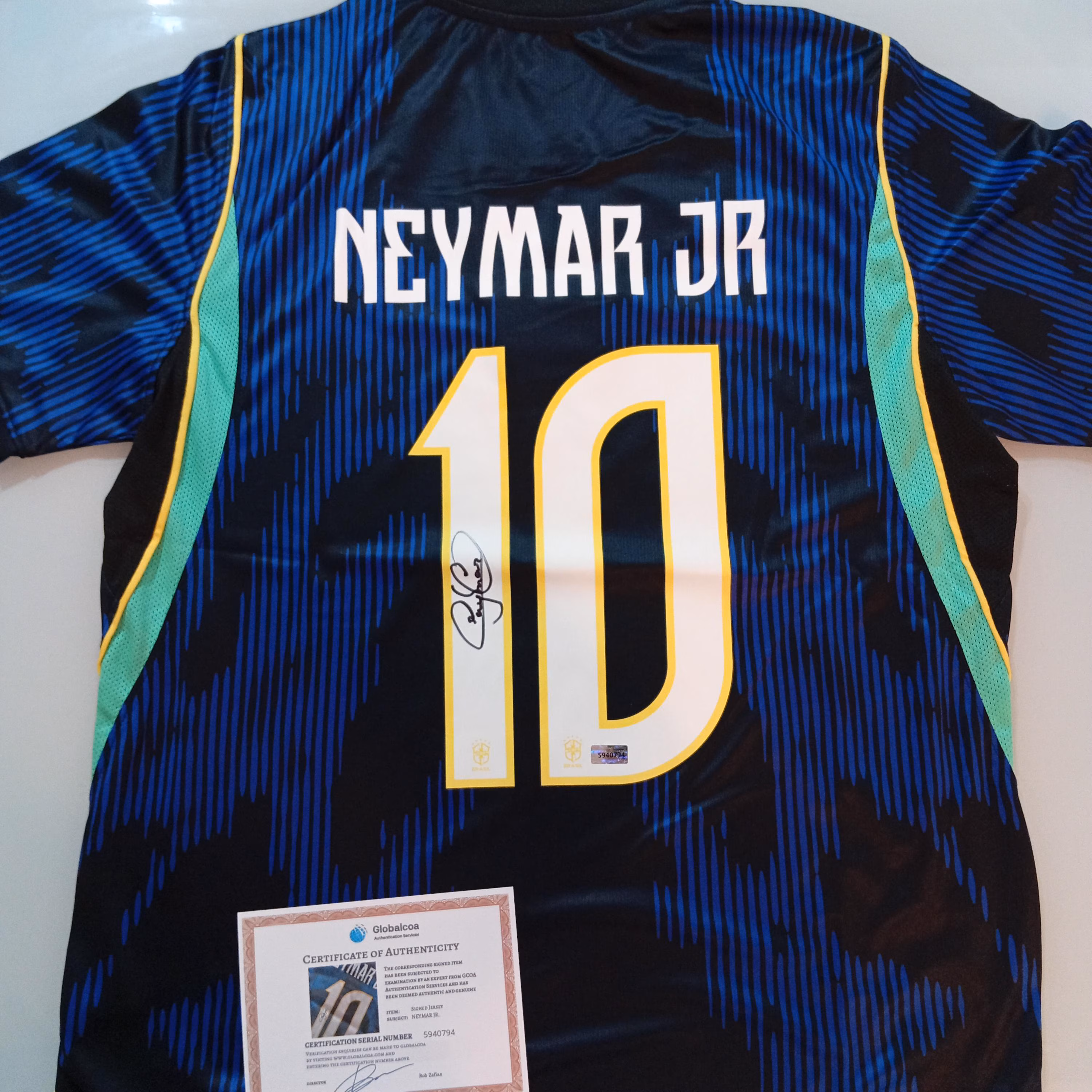 Neymar Jr. Signed Autographed Brazil Jersey with COA