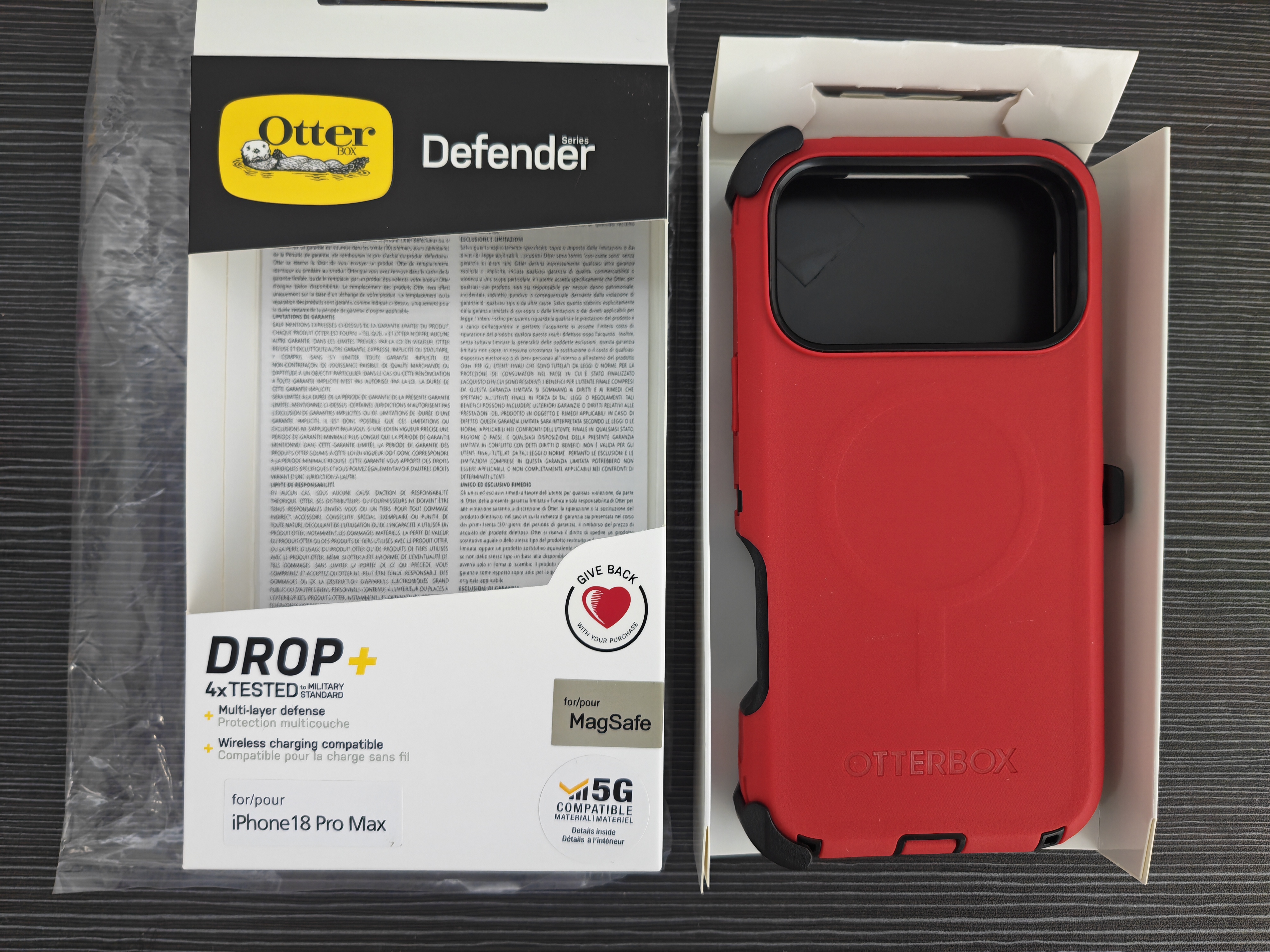 iPhone 18 Pro Max / 18Pro Max Defender Pro Otterbox Magsafe Case Red Brand New (0922) - GreshamTech
