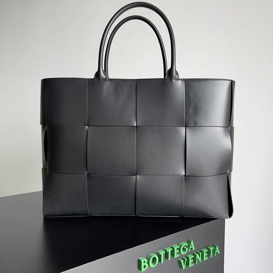 Bottega Veneta Work-Ready Tote Bag product photo from LabelPicks
