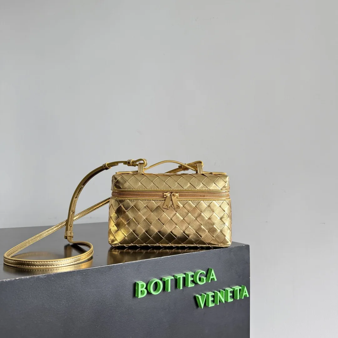 Bottega Veneta Intrecciato Woven Leather Crossbody Bag product photo from LabelPicks
