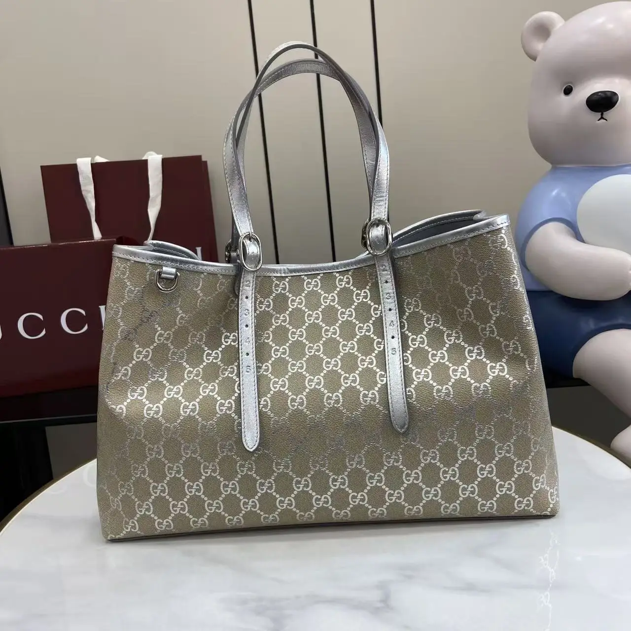 Gucci Roomy Tote Bag product photo from LabelPicks
