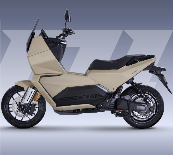 QT 01 High-End Smart ADV Electric Motorcycle - Desert Yellow 72V 80Ah - GreshamTech