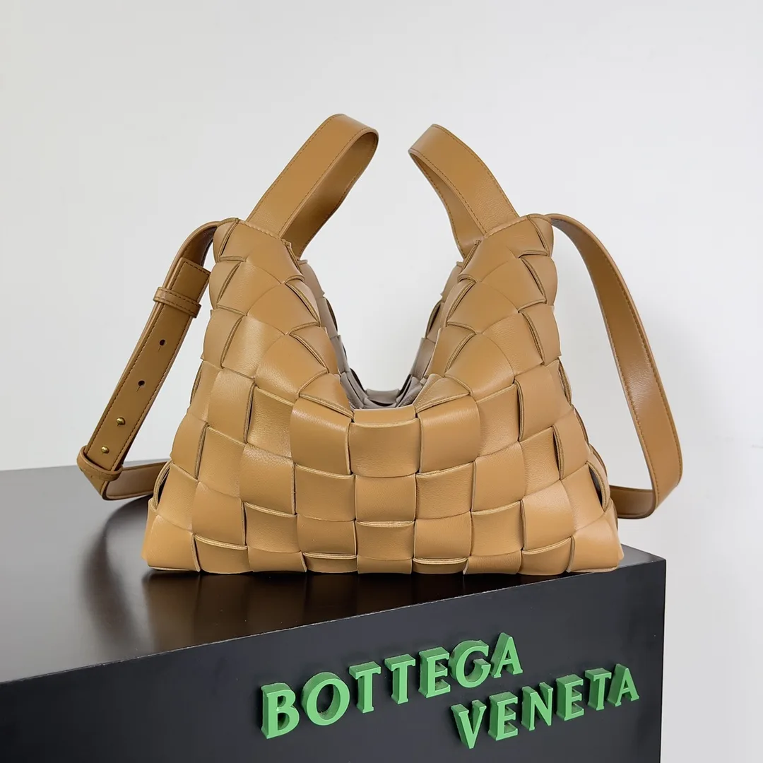 Bottega Veneta Intrecciato Woven Leather Top Handle Bag product photo from LabelPicks