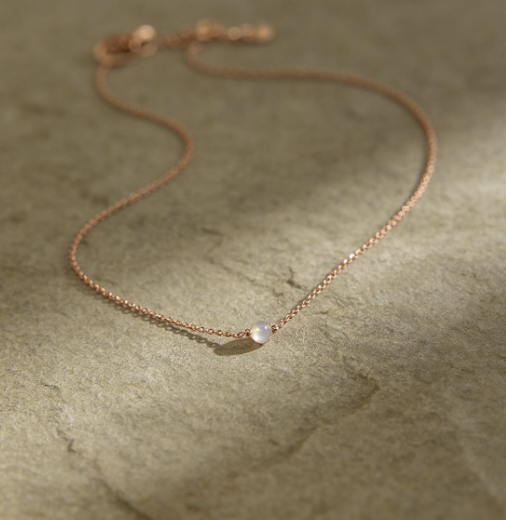 Solvellae Rose Gold Solitaire Moonstone Necklace