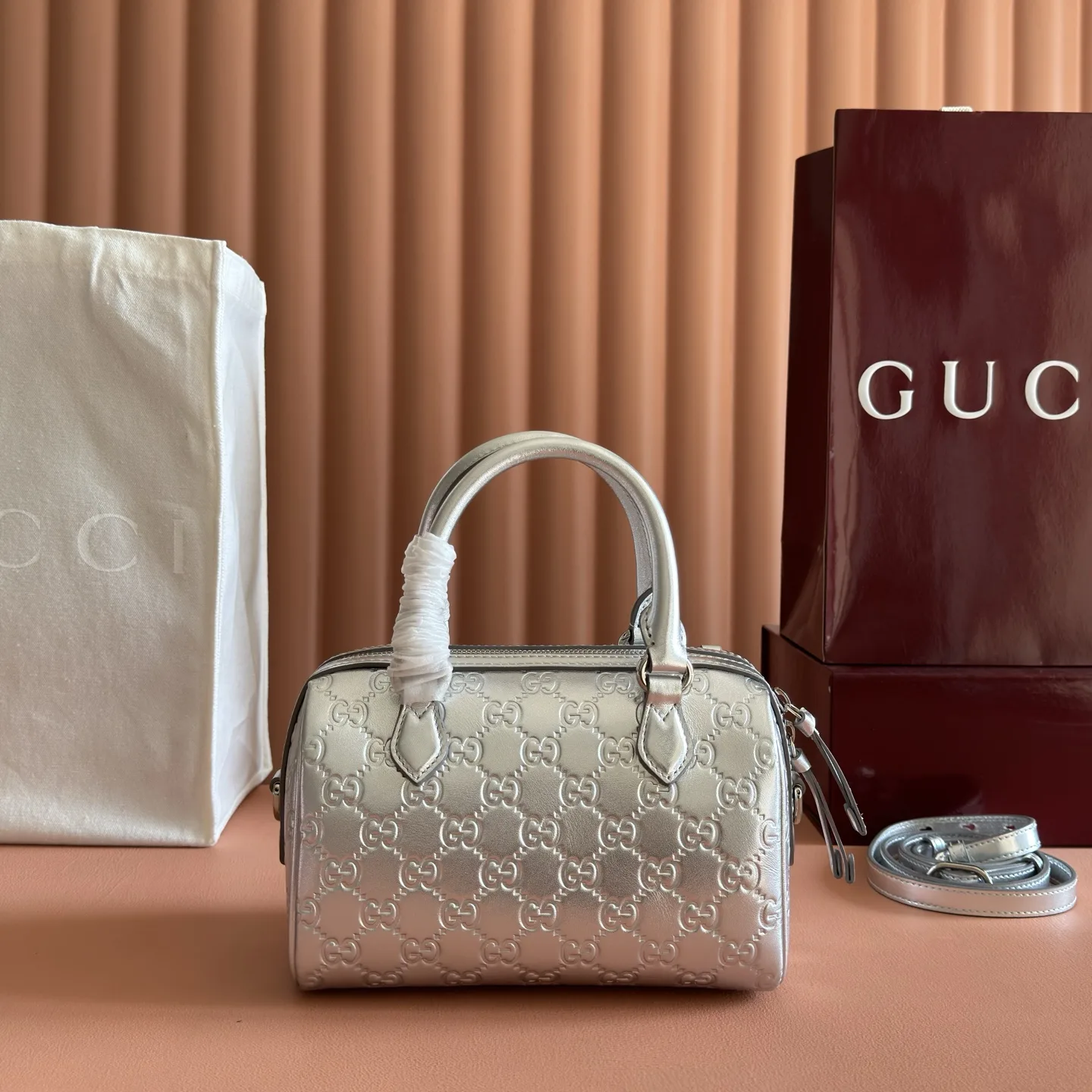 Gucci Versatile Top Handle Bag product photo from LabelPicks