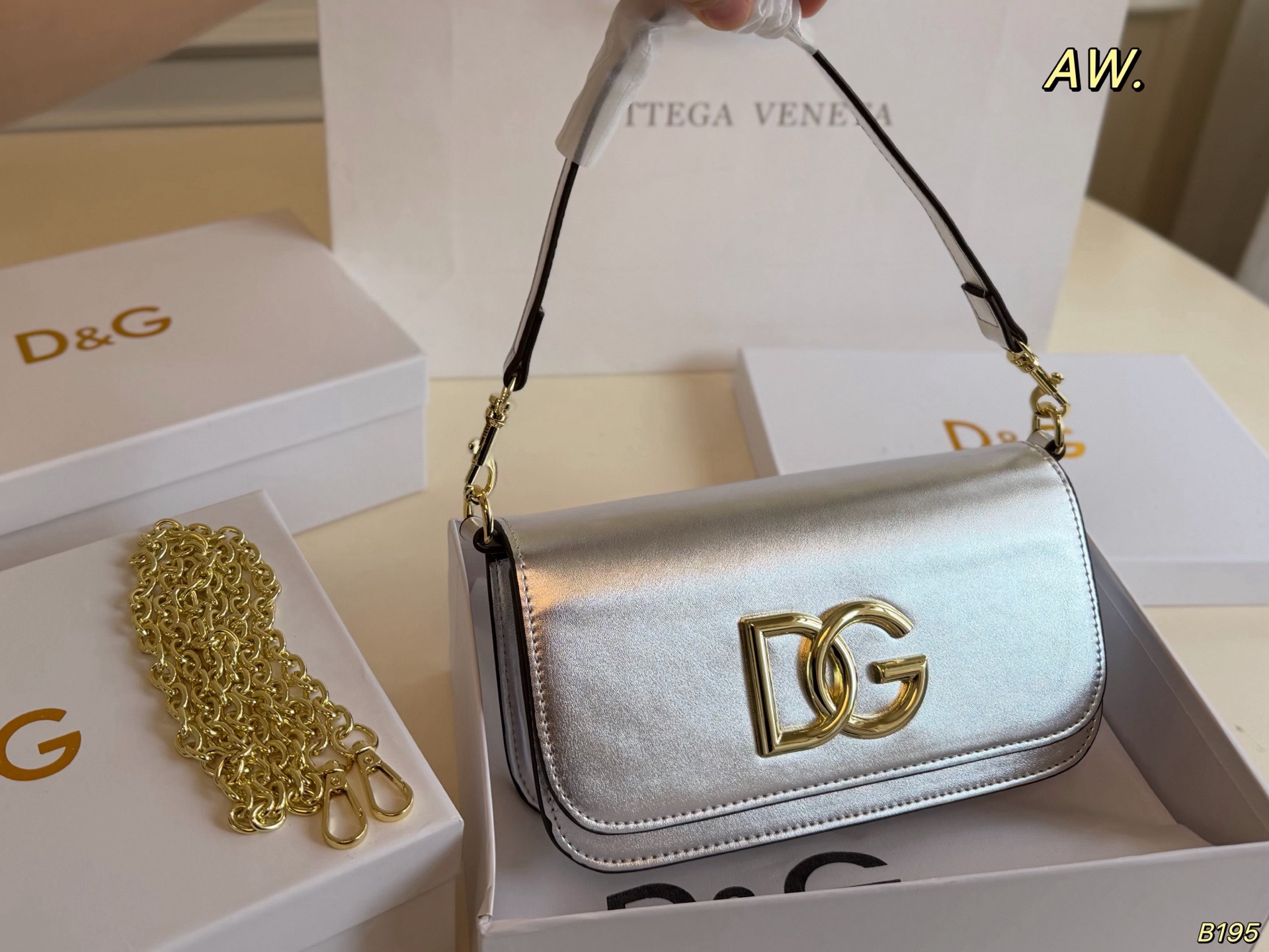 D&G Underarm chain bag