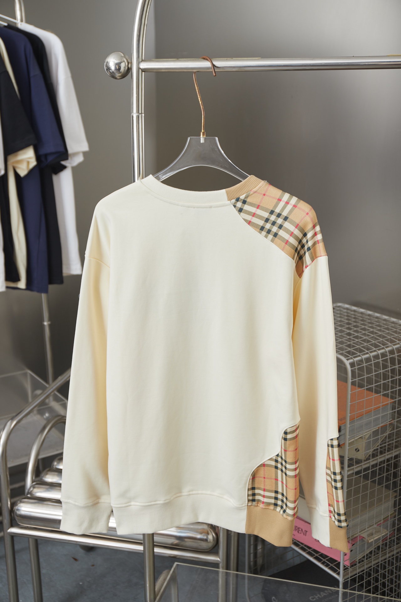 Plaid Patchwork Embroidery Print Long Sleeve Sweatshirt