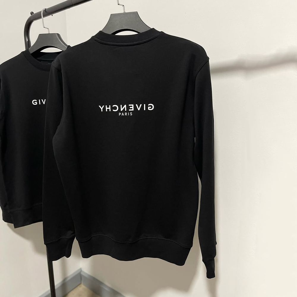 Paris Letter Print Long Sleeved Sweatshirt