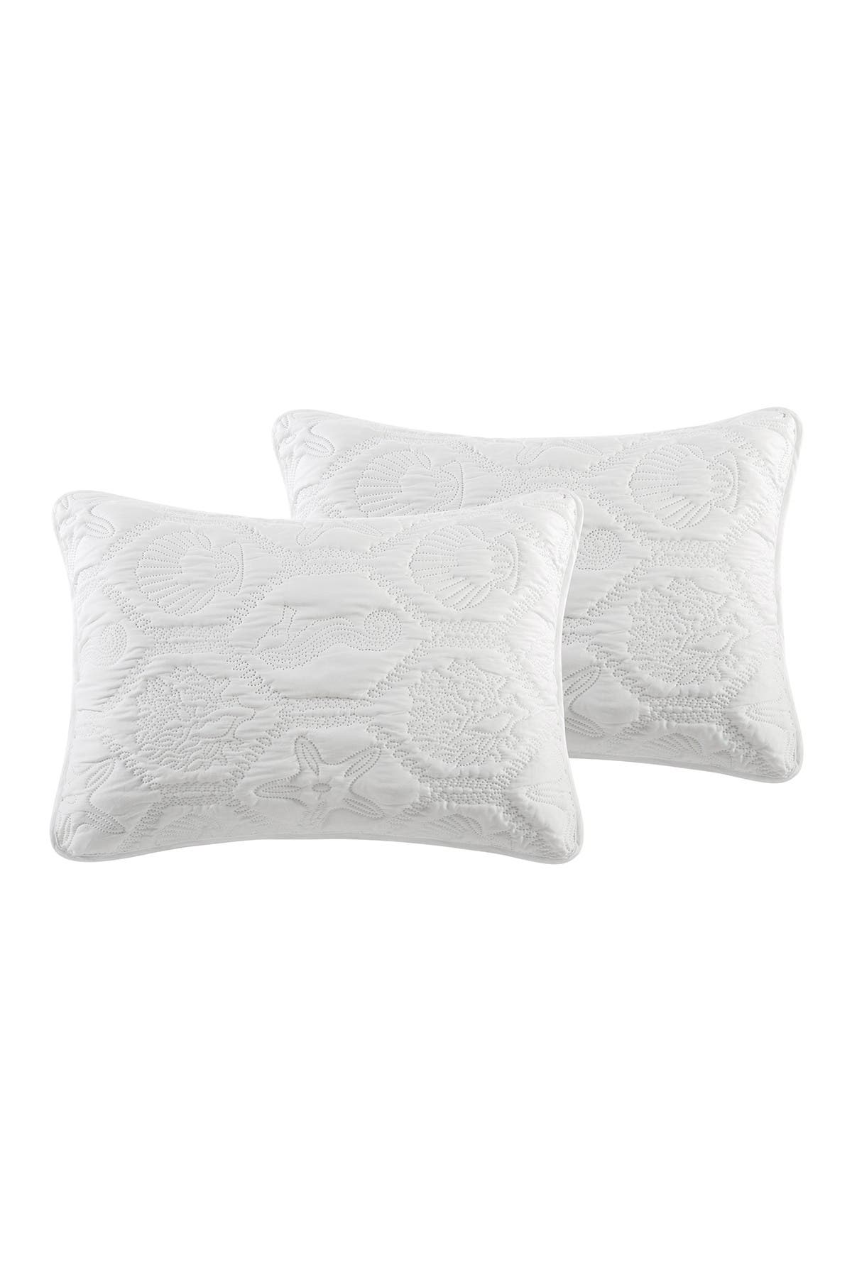 VCNY HOME Shore Embossed Quilt Set - Queen
