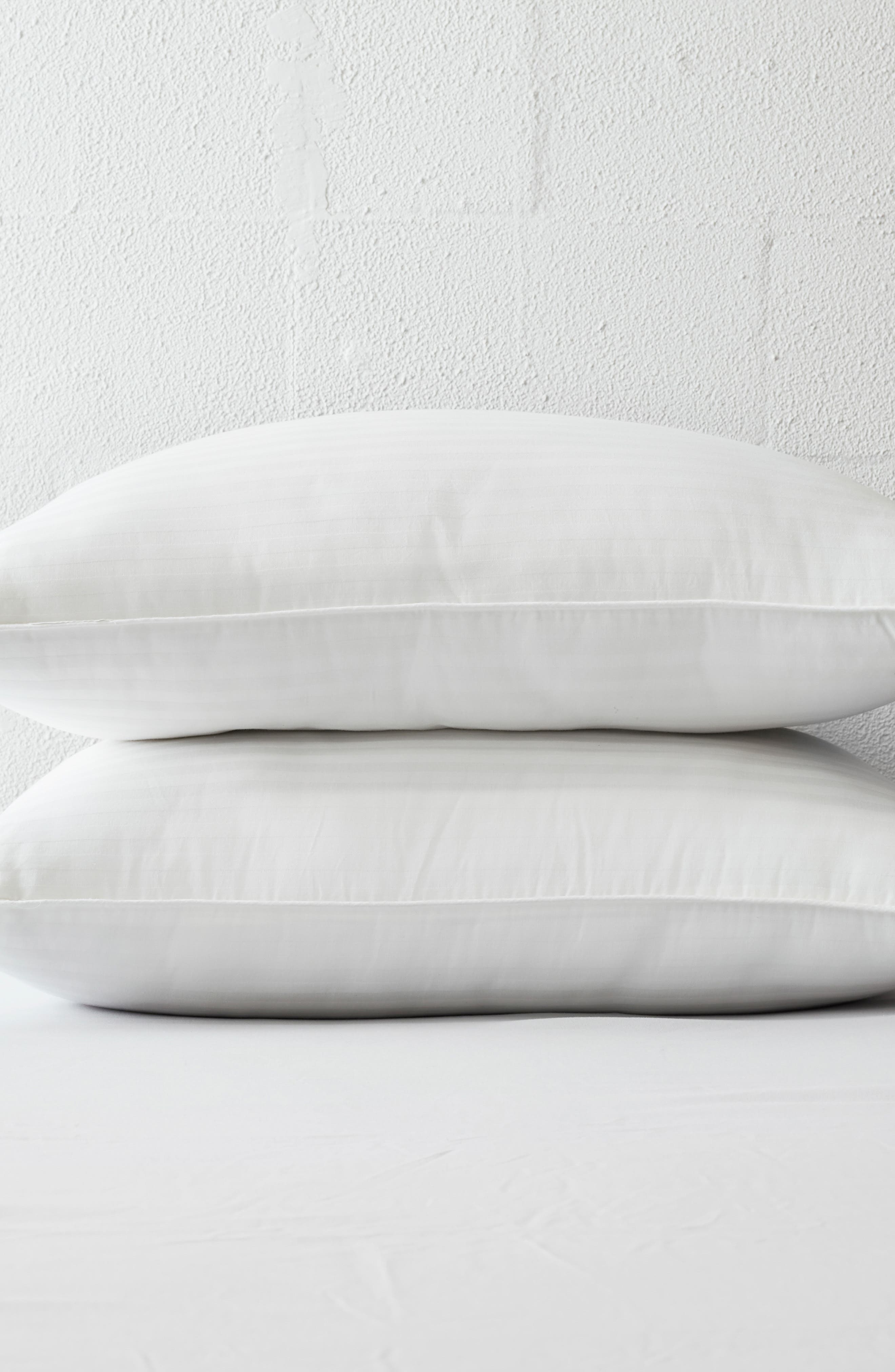 Home/Bedding/Pillows