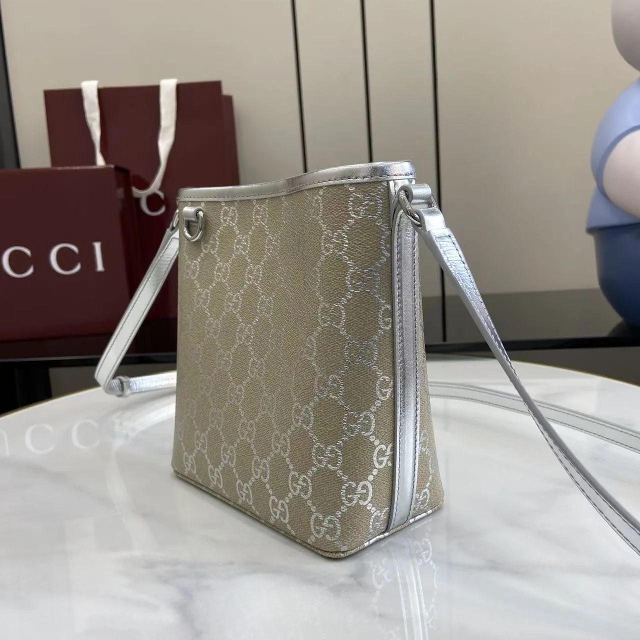 Gucci Soft-Structured Bucket Bag product photo from LabelPicks