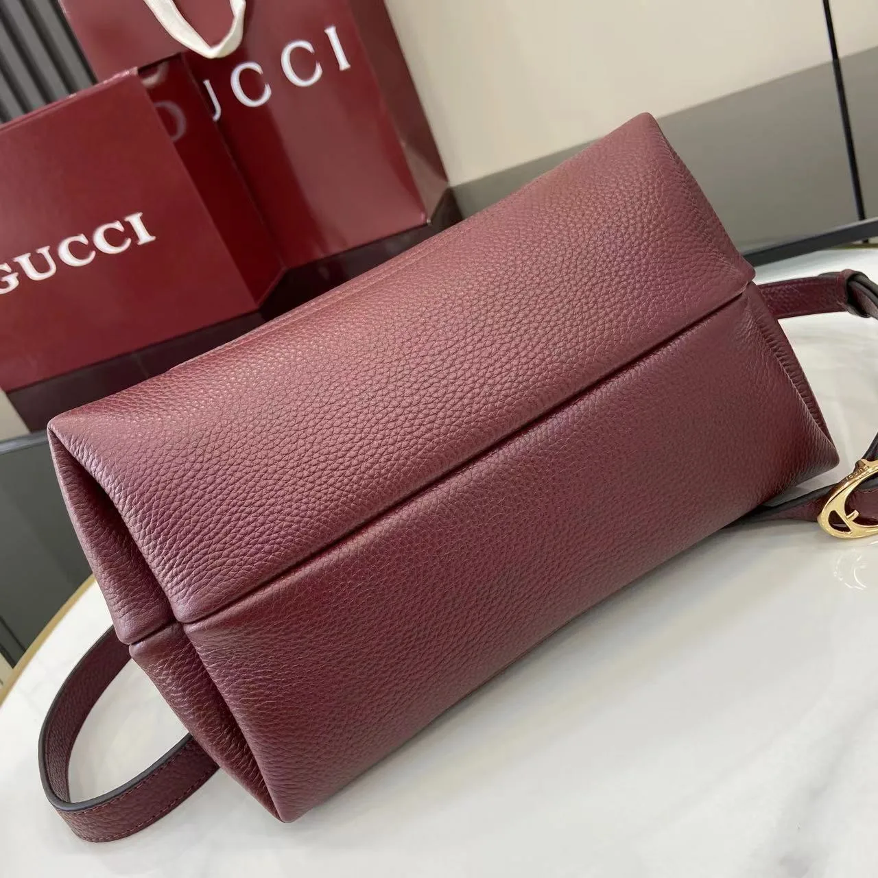 Gucci Red Grained Leather Shoulder Bag product photo from LabelPicks