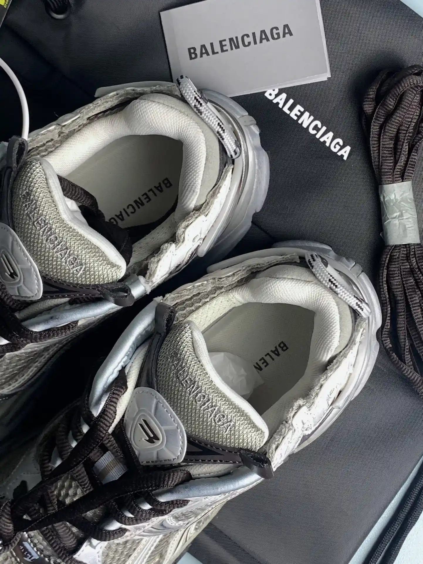 Runner Sneaker 'Dark Grey Black' product photo from LabelPicks