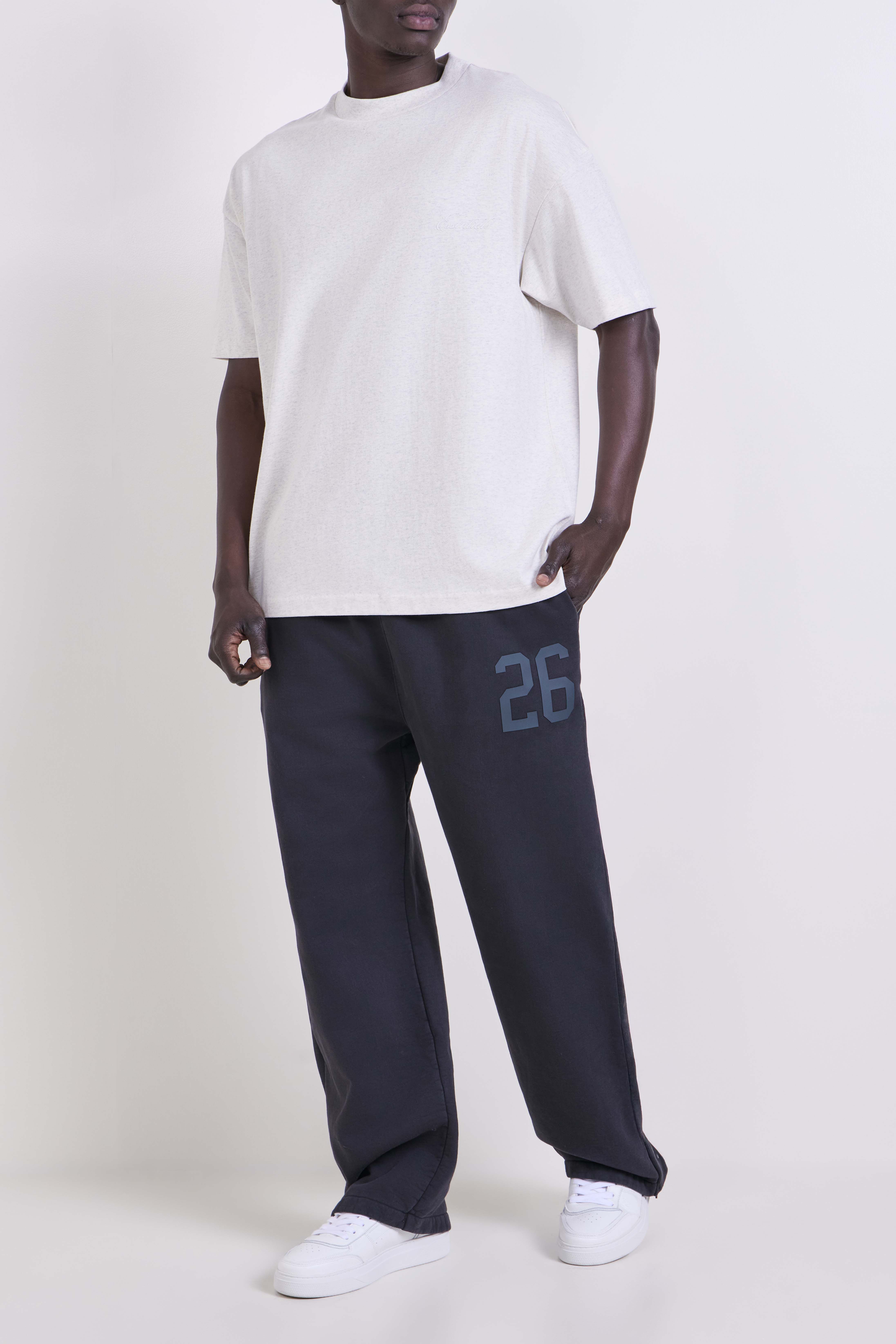 FEAR OF GOD ESSENTIALS חולצת טי