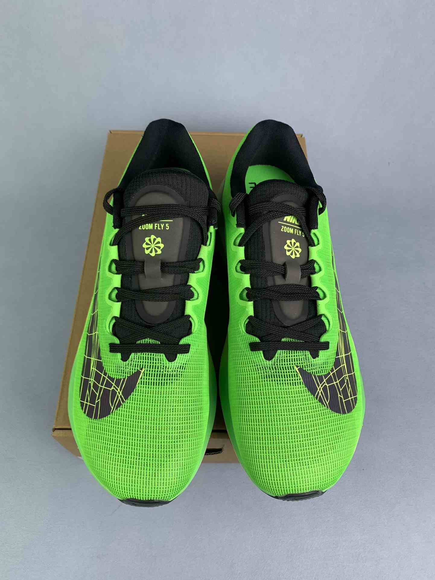 Nike Zoom Fly 5 Running Shoes