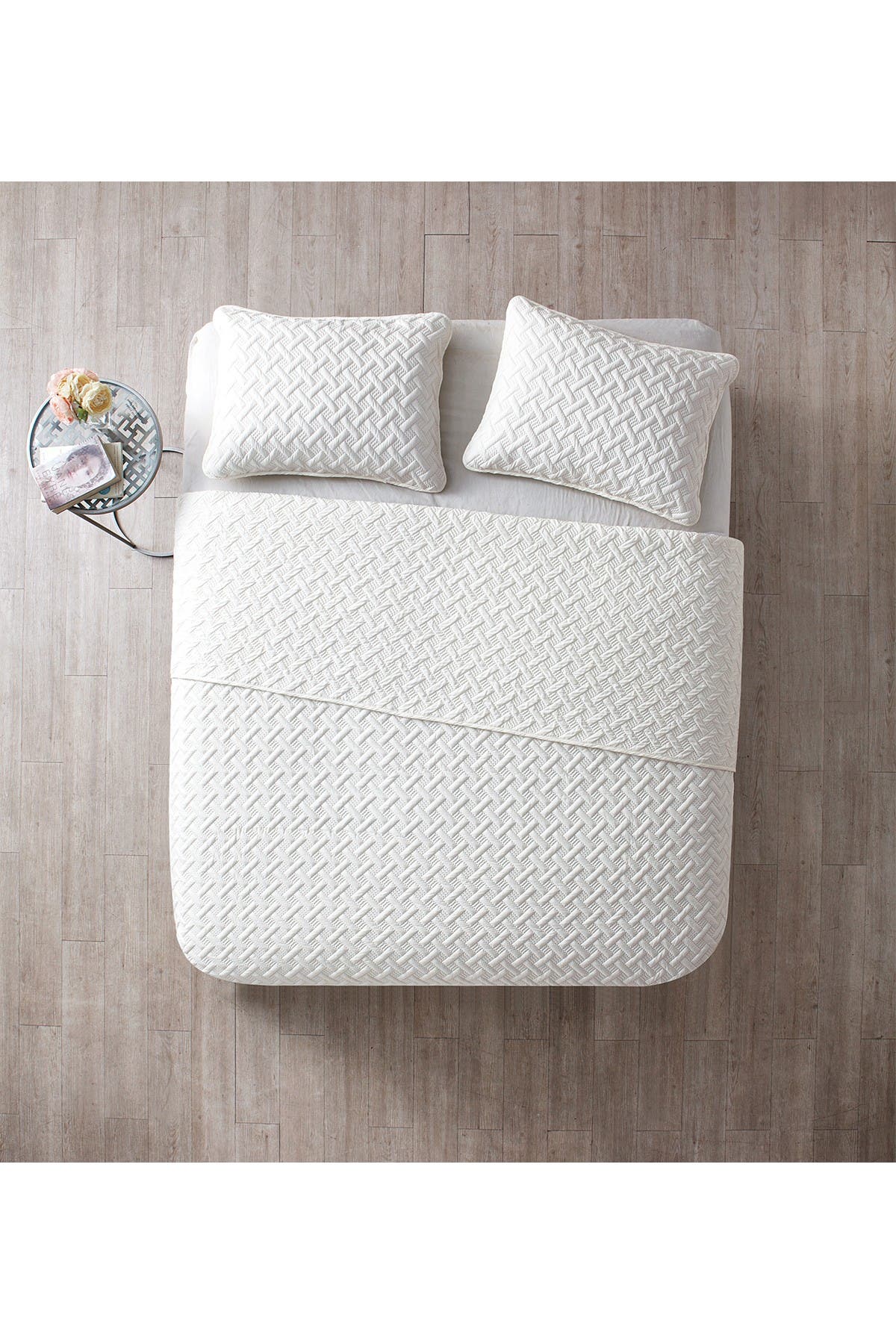 VCNY HOME Nina Embossed Basketweave Quilt Set - Full/Queen