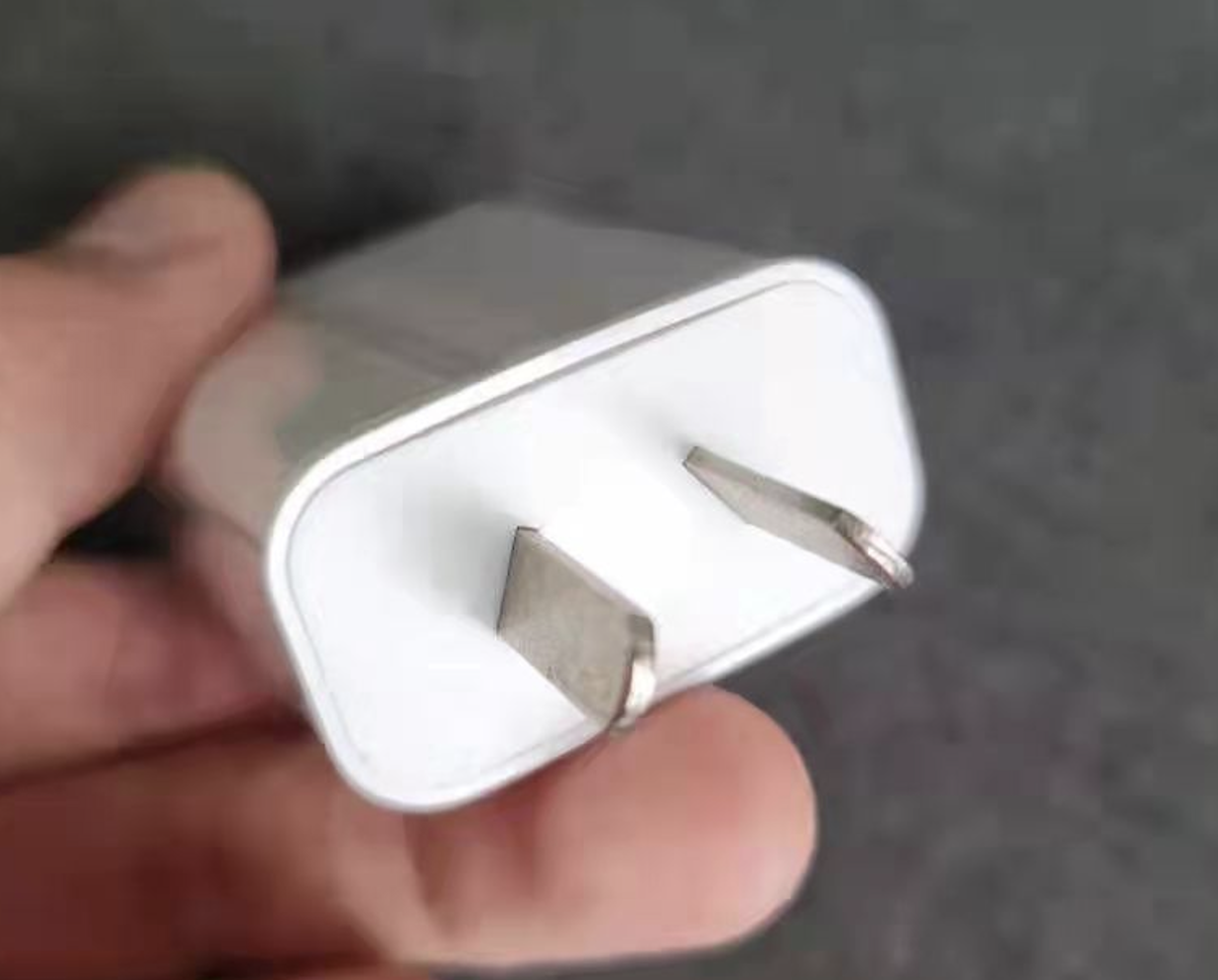 5V2A Lightning Charger USB A Port for Earlier Version iPhone Brand New - GreshamTech