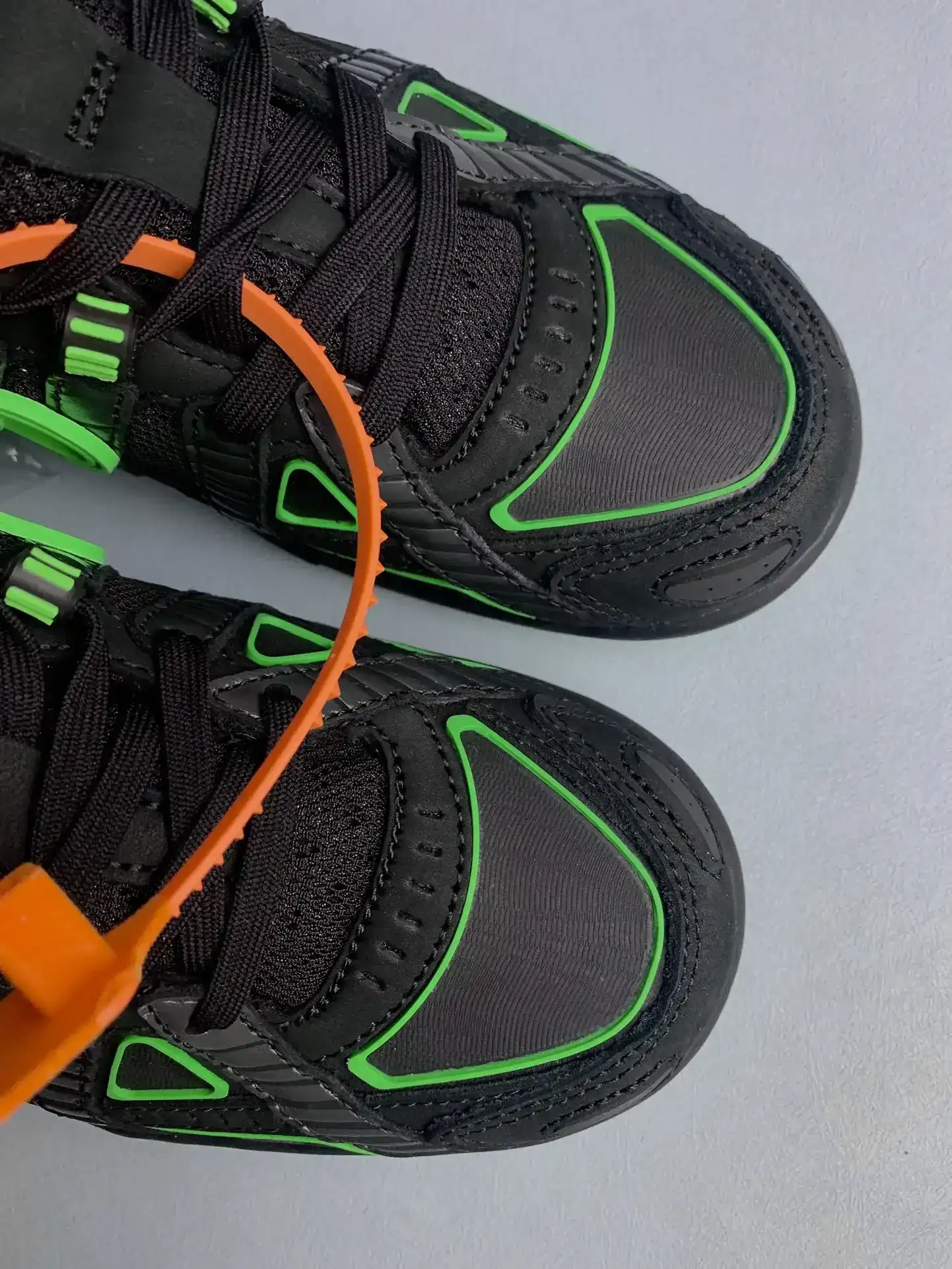 Nike Air Rubber Dunk x Off-White Shoes product photo from LabelPicks