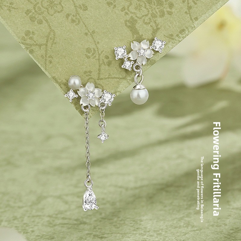 Original 925 sterling silver floral mother-of-pearl earrings for women, featuring an asymmetrical design with zircon stones, offering a gentle and elegant look, perfect for everyday wear