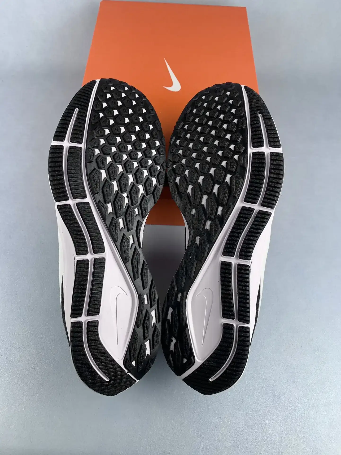 Nike Pegasus 36 Shoes product photo from LabelPicks