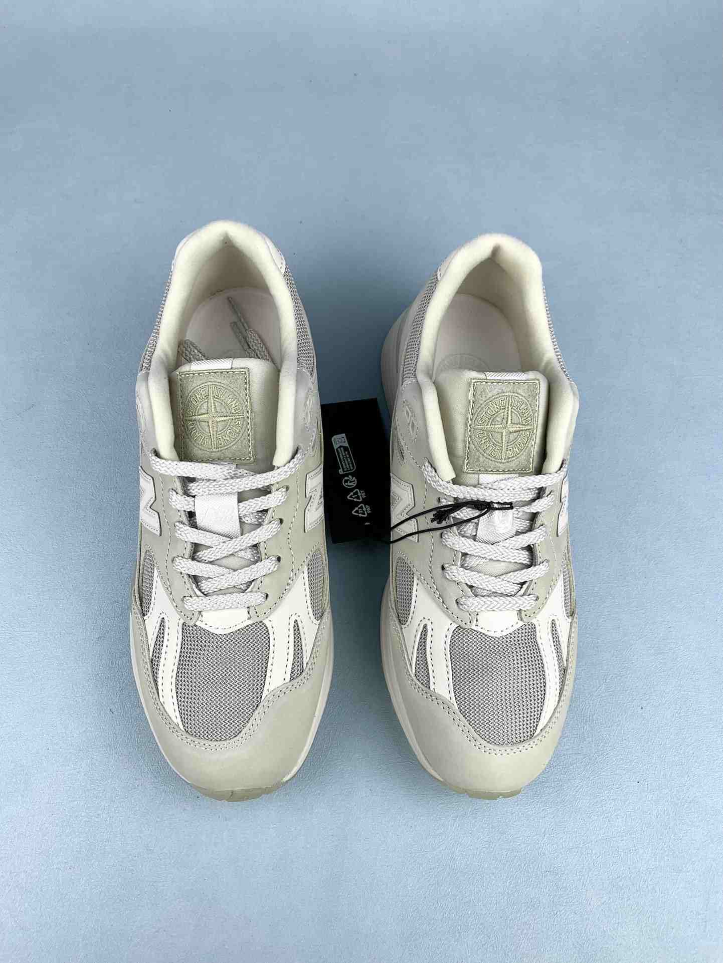 Stone Island x New Balance 991v2 