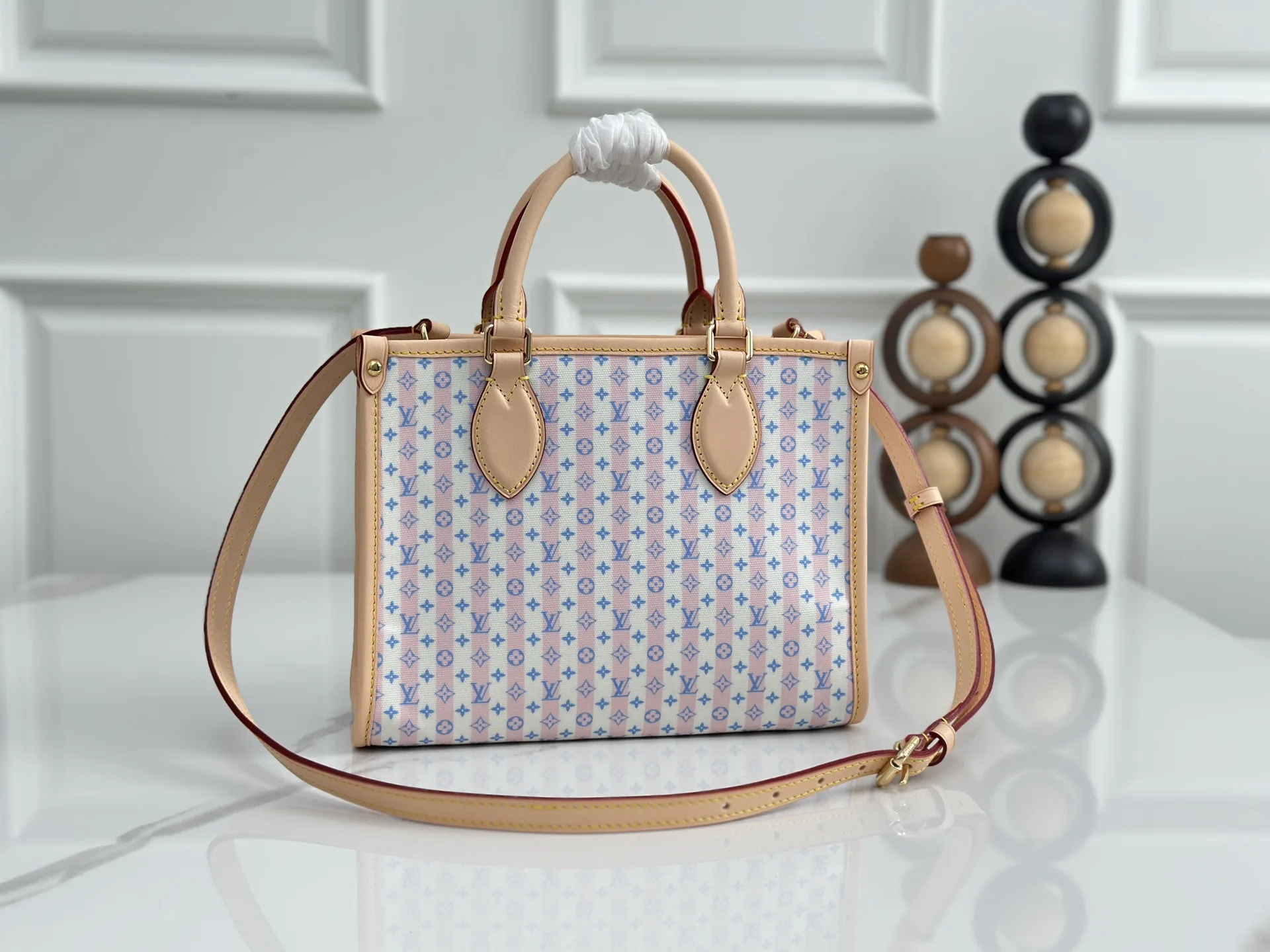 Louis Vuitton Onthego Monogram Canvas Tote Bag product photo from LabelPicks