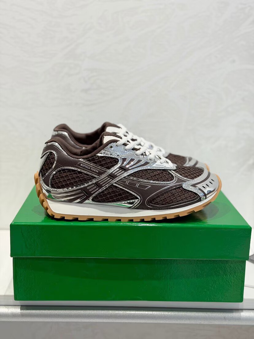 Bottega Veneta Orbit Brown