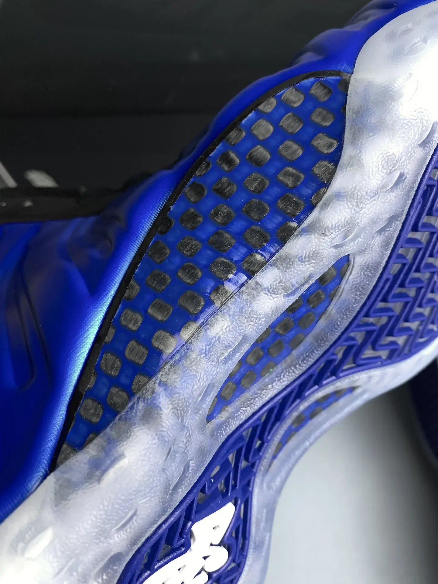 Nike Air Foamposite One 'Royal' Shoes product photo from LabelPicks