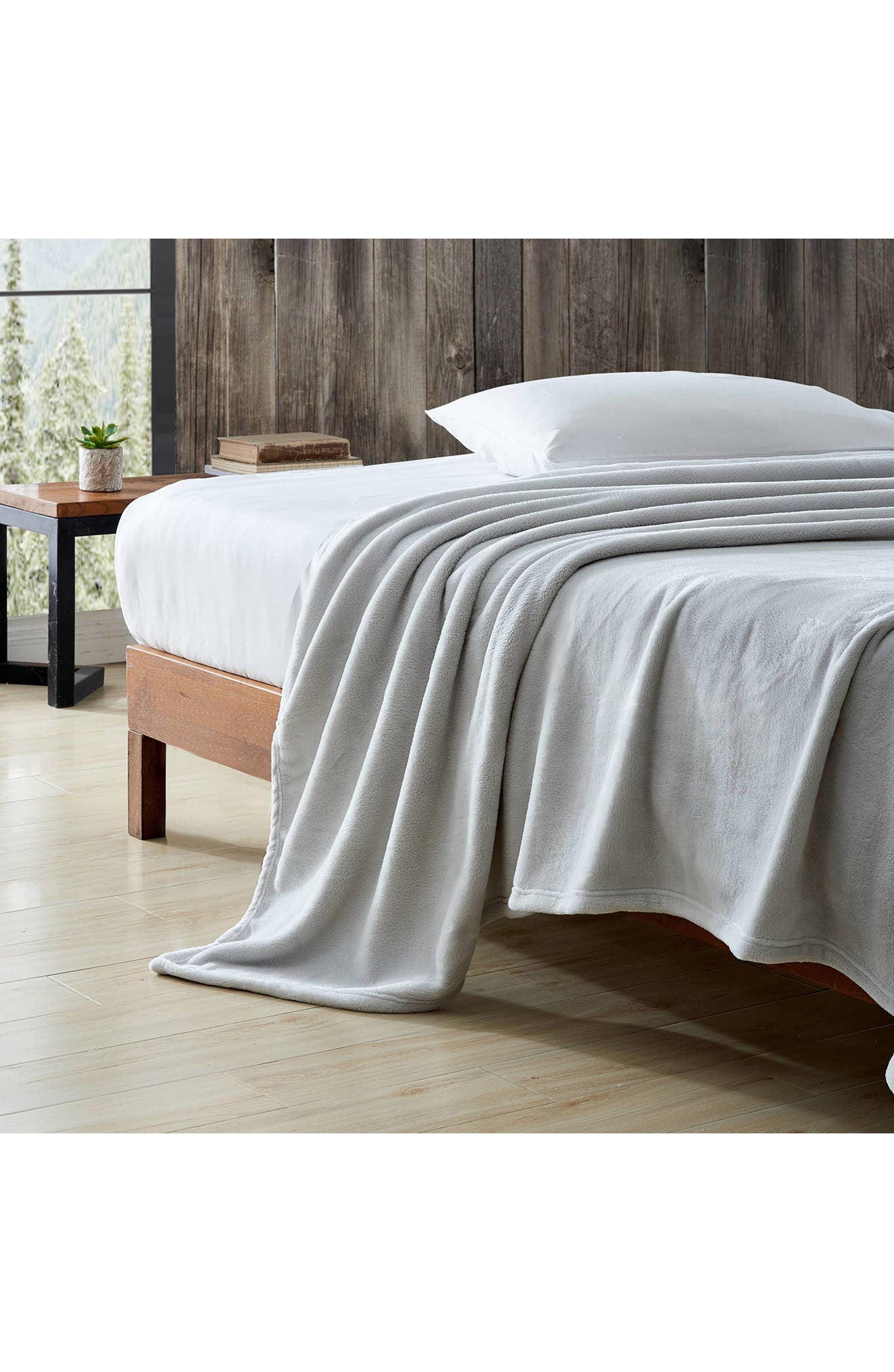 Eddie Bauer Ultra Soft Plush Throw Blanket