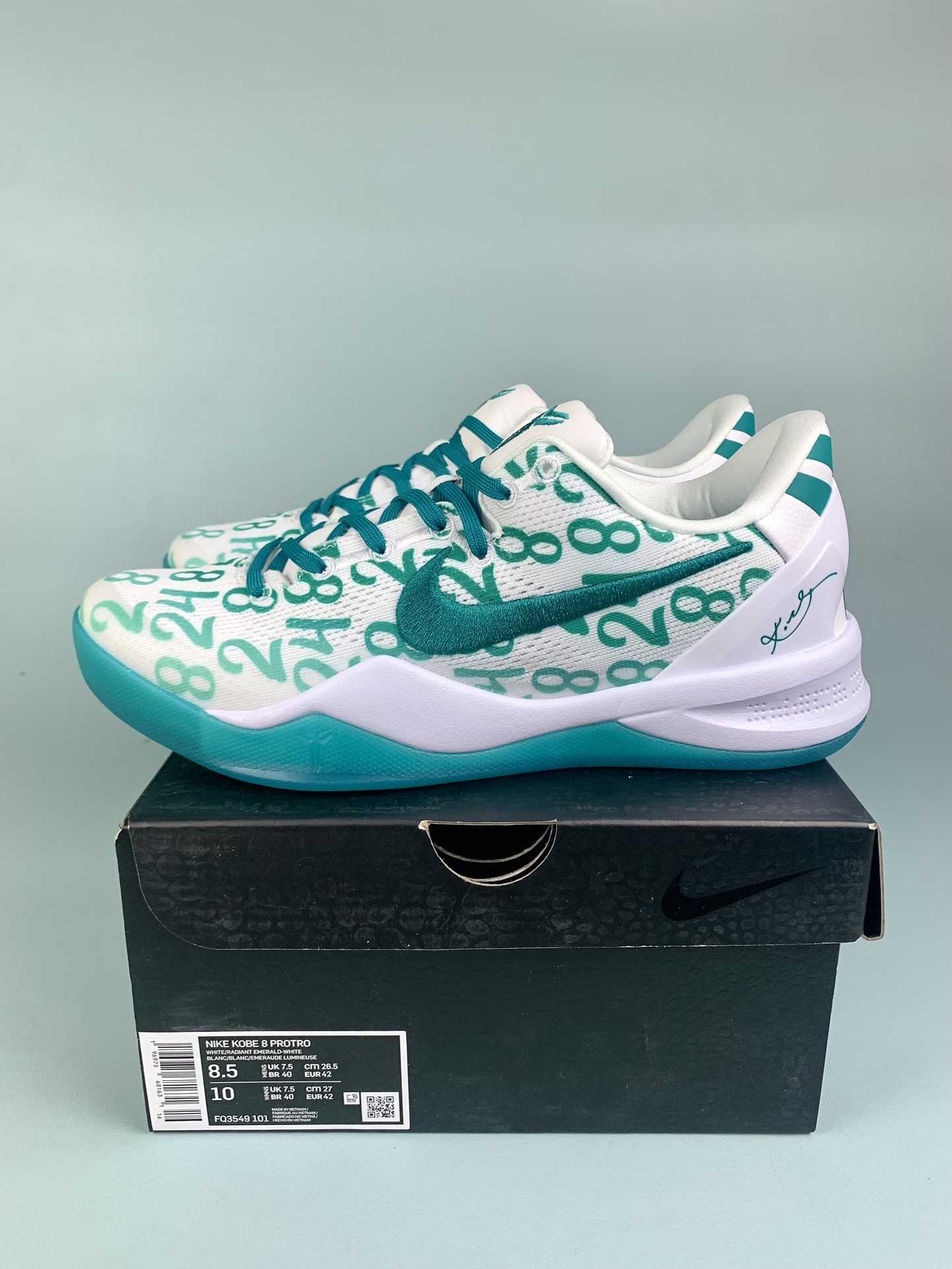 Kobe 8 Protro “Radiant Emerald” Basketball Shoes