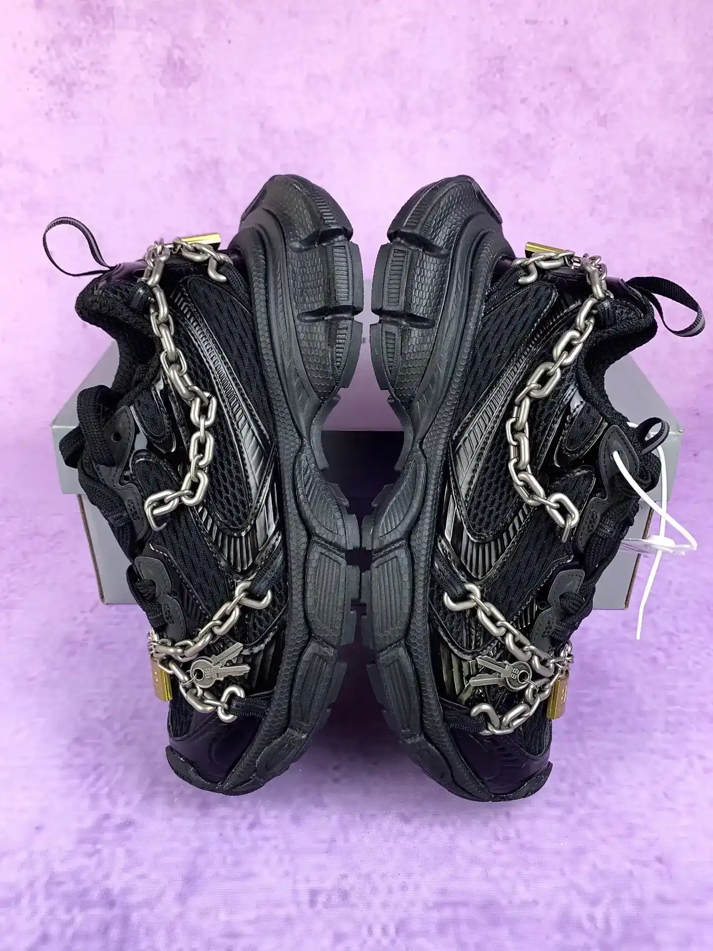 3XL Chain Sneaker in Black product photo from LabelPicks