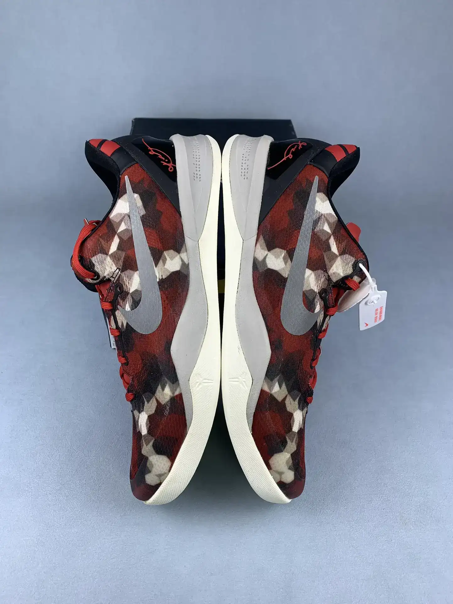 Kobe 8 'Milk Snake' Basketball Shoes product photo from LabelPicks