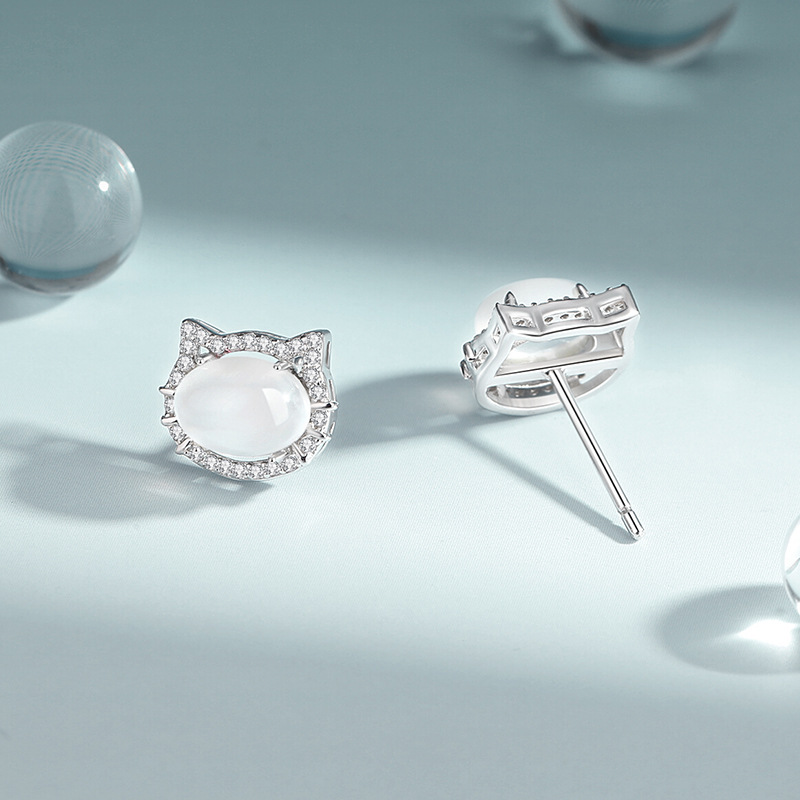 925 sterling silver cat chalcedony earrings for women, small and fresh, cute, niche, girly, light luxury, high-end earrings