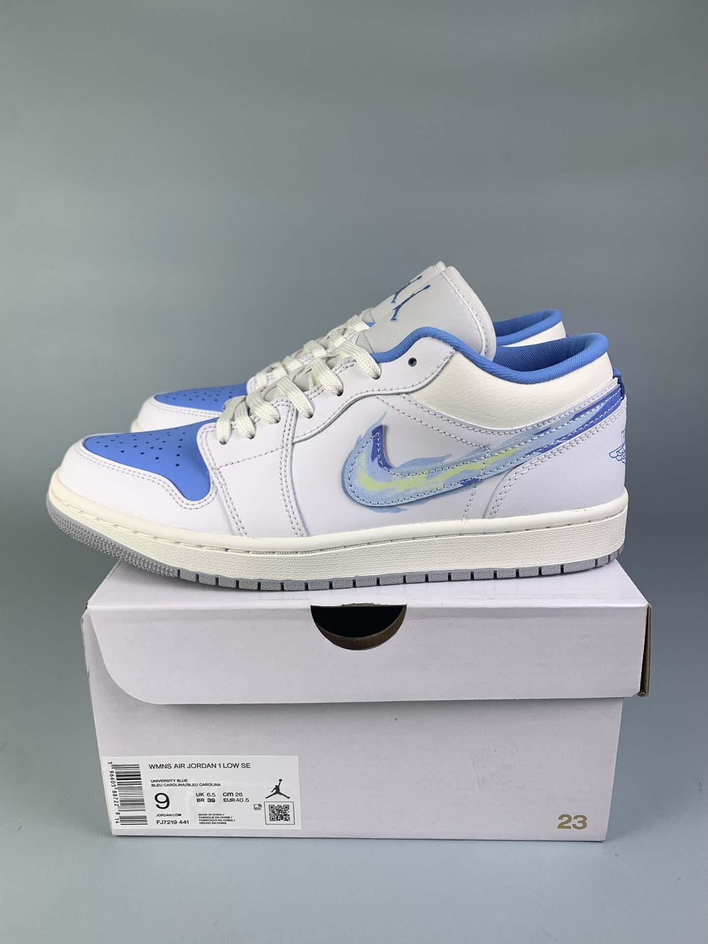 Air Jordan 1 Low SE 'Born To Fly' Shoes