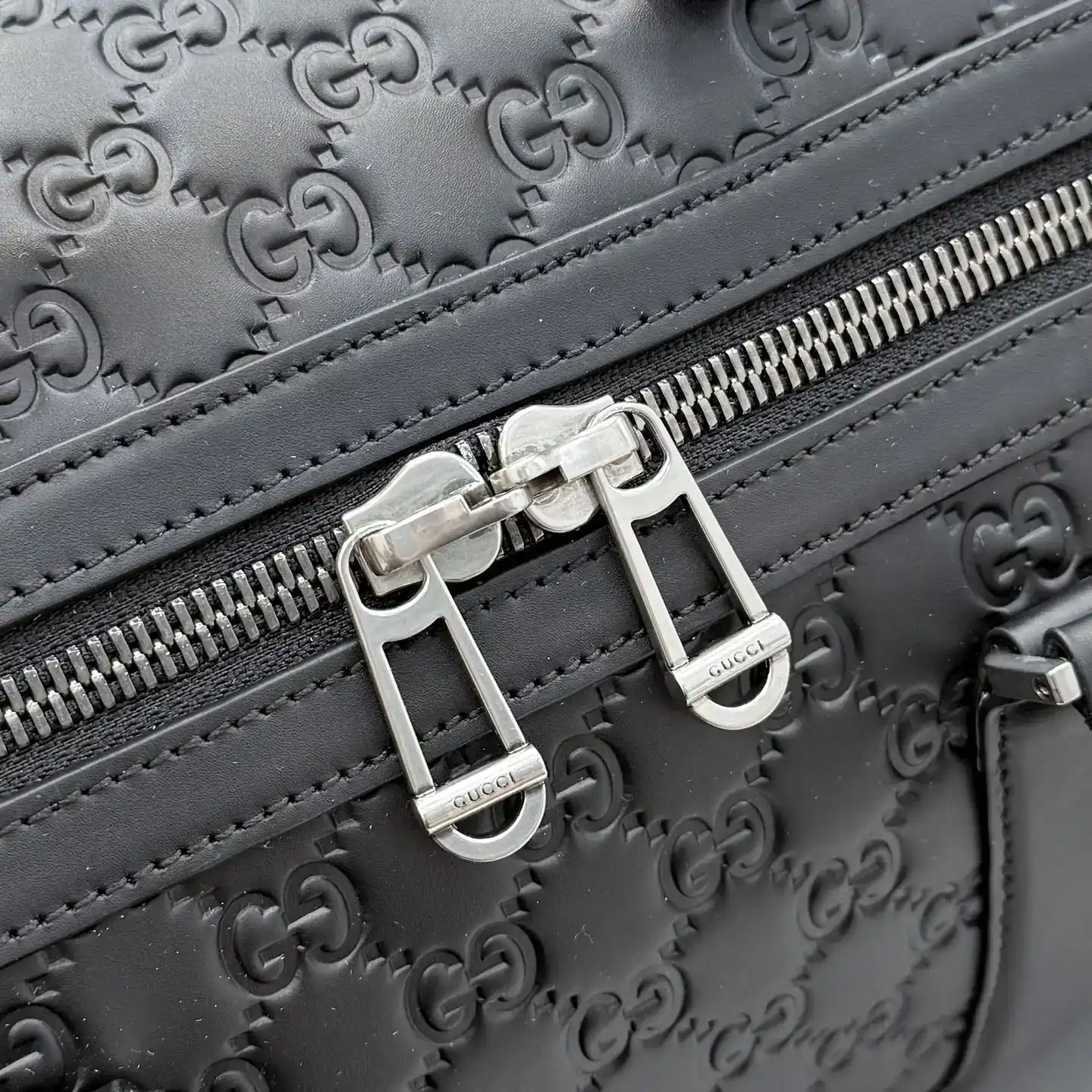 Gucci Black Smooth Leather Tote Bag product photo from LabelPicks